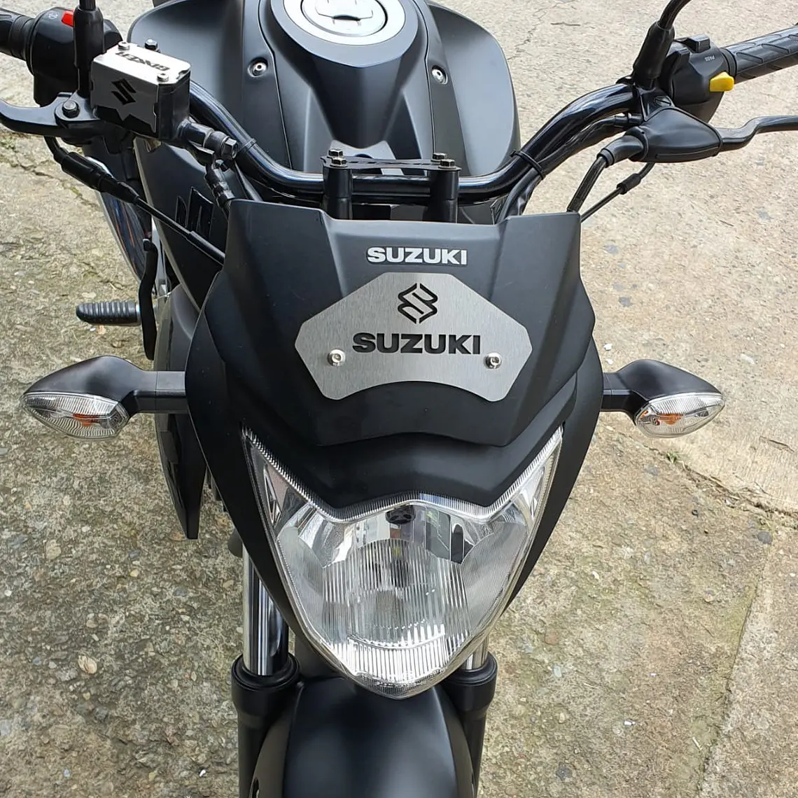 CUPULA GIXXER 150 V1 CARBURADA 2