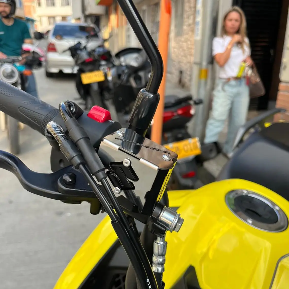 PROTECTOR DE BOMBA DELANTERA VSTROM 160 3D 2