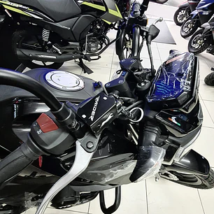 PROTECTOR BOMBA FRENO DELANTERO APACHE RAIDER 125