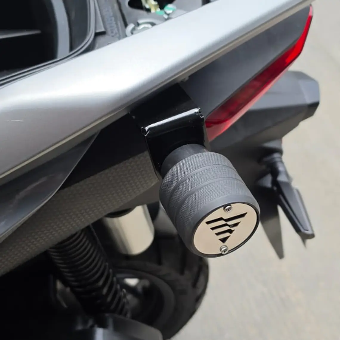 SLIDERS TRASEROS VOGE XRS 180 2