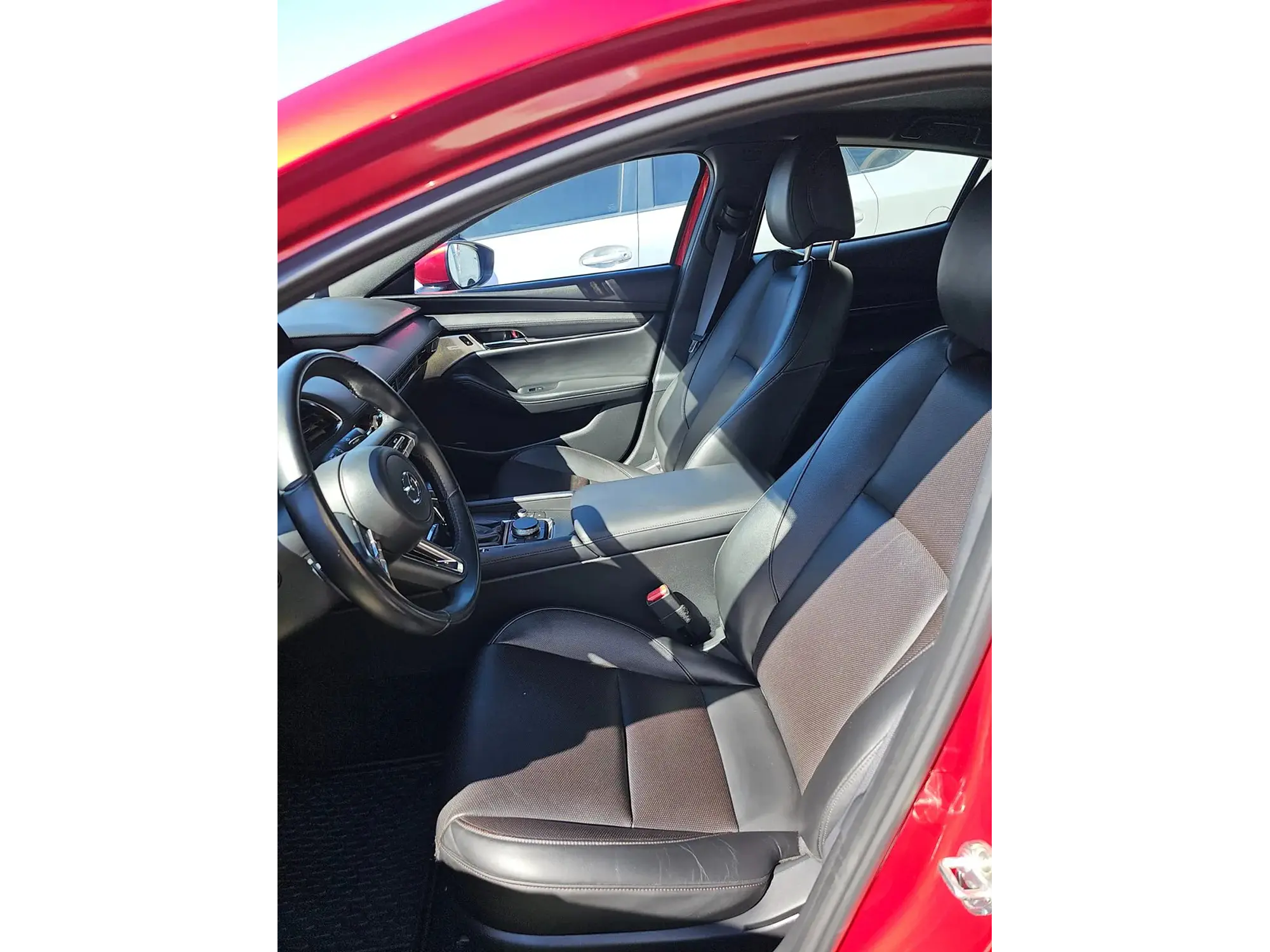 MAZDA 3 2.5 S i–GRAND TOURING AT 2022 8