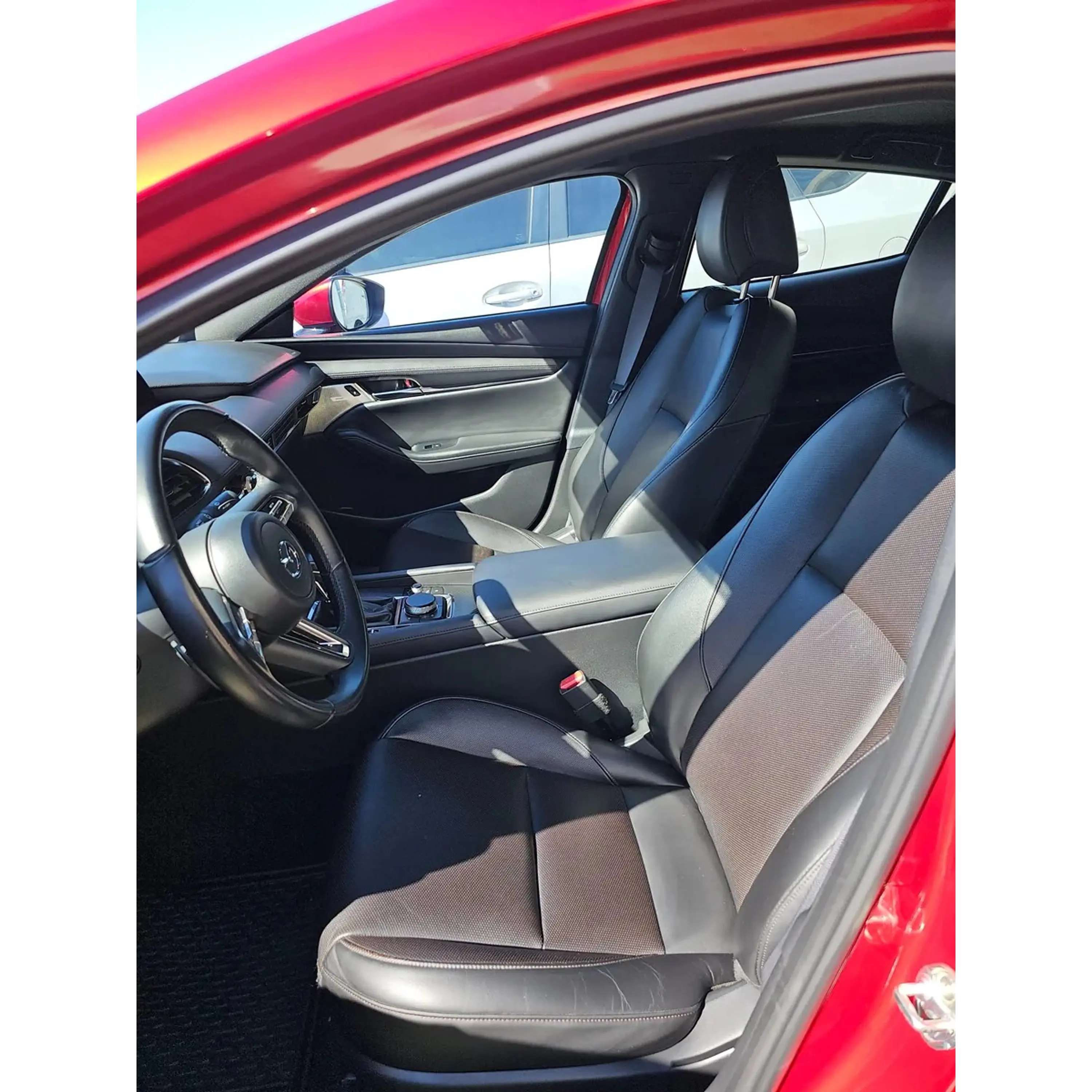 MAZDA 3 2.5 S i–GRAND TOURING AT 2022 8