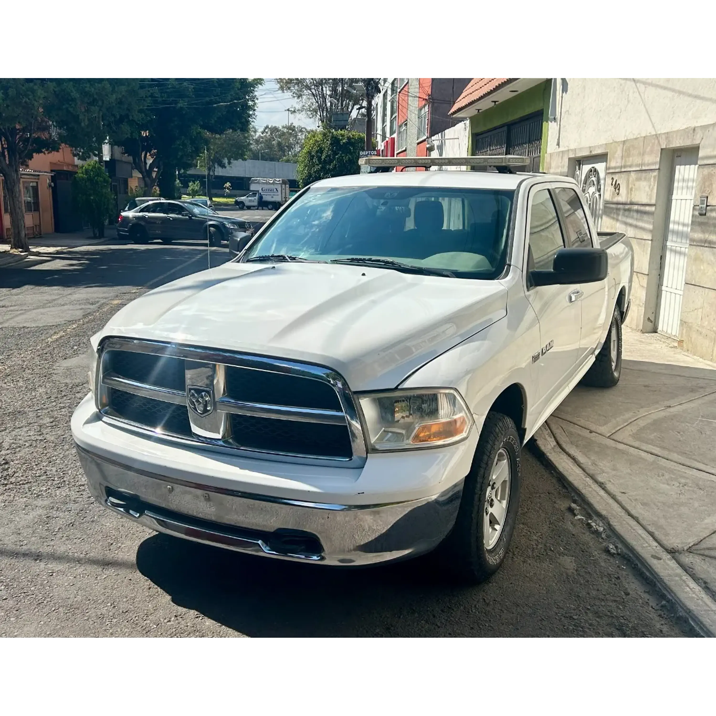DODGE RAM 2500 5.7 CREW CAB SLT 4X4 MT 2012 1