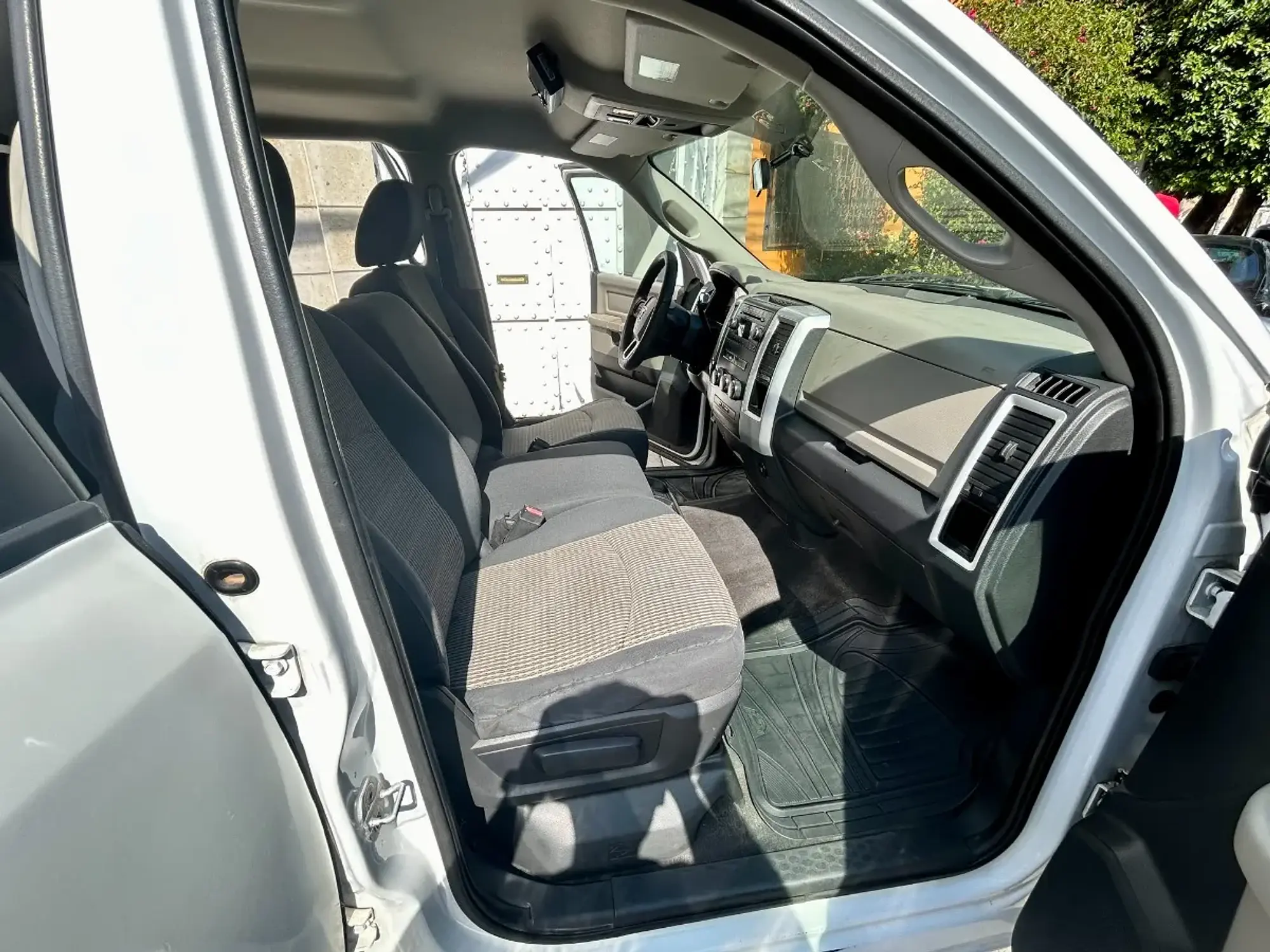 DODGE RAM 2500 5.7 CREW CAB SLT 4X4 MT 2012 10