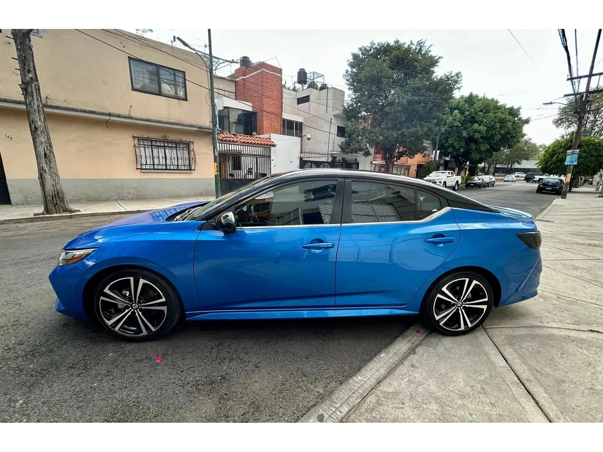 NISSAN SENTRA 2.0L SR BI-TONO CVT 2021