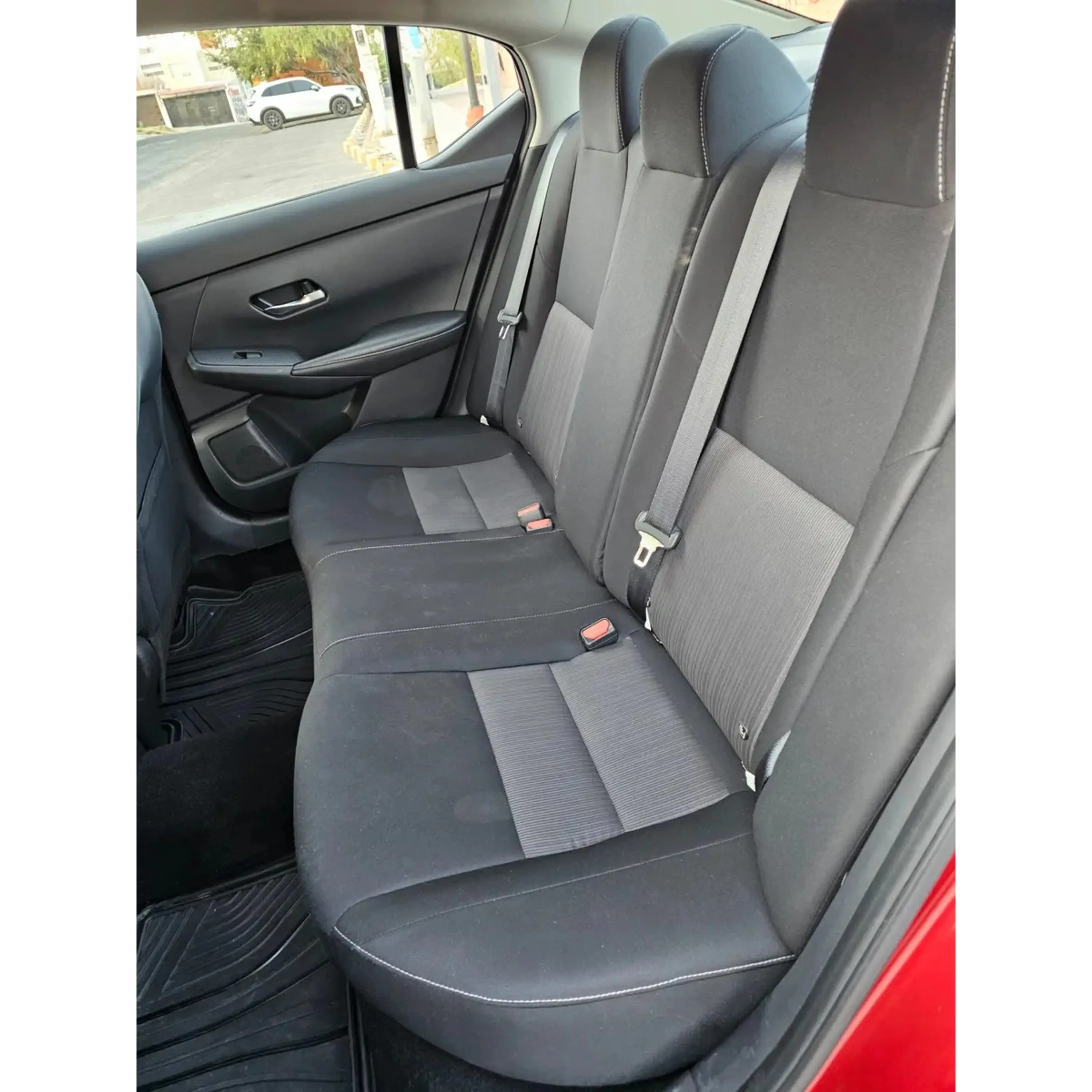 NISSAN SENTRA 1.8 ADVANCE MT 2022 10