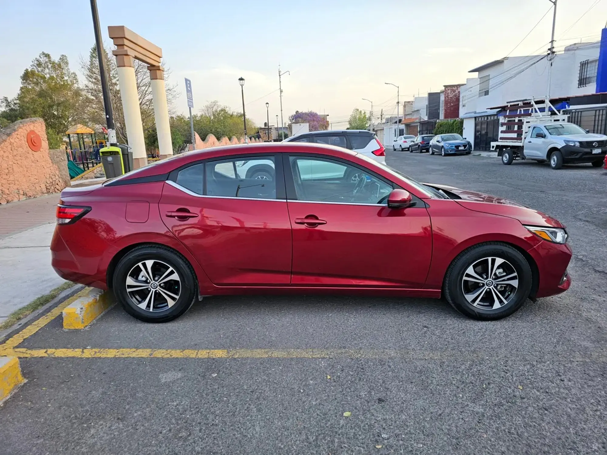 NISSAN SENTRA 1.8 ADVANCE MT 2022 5