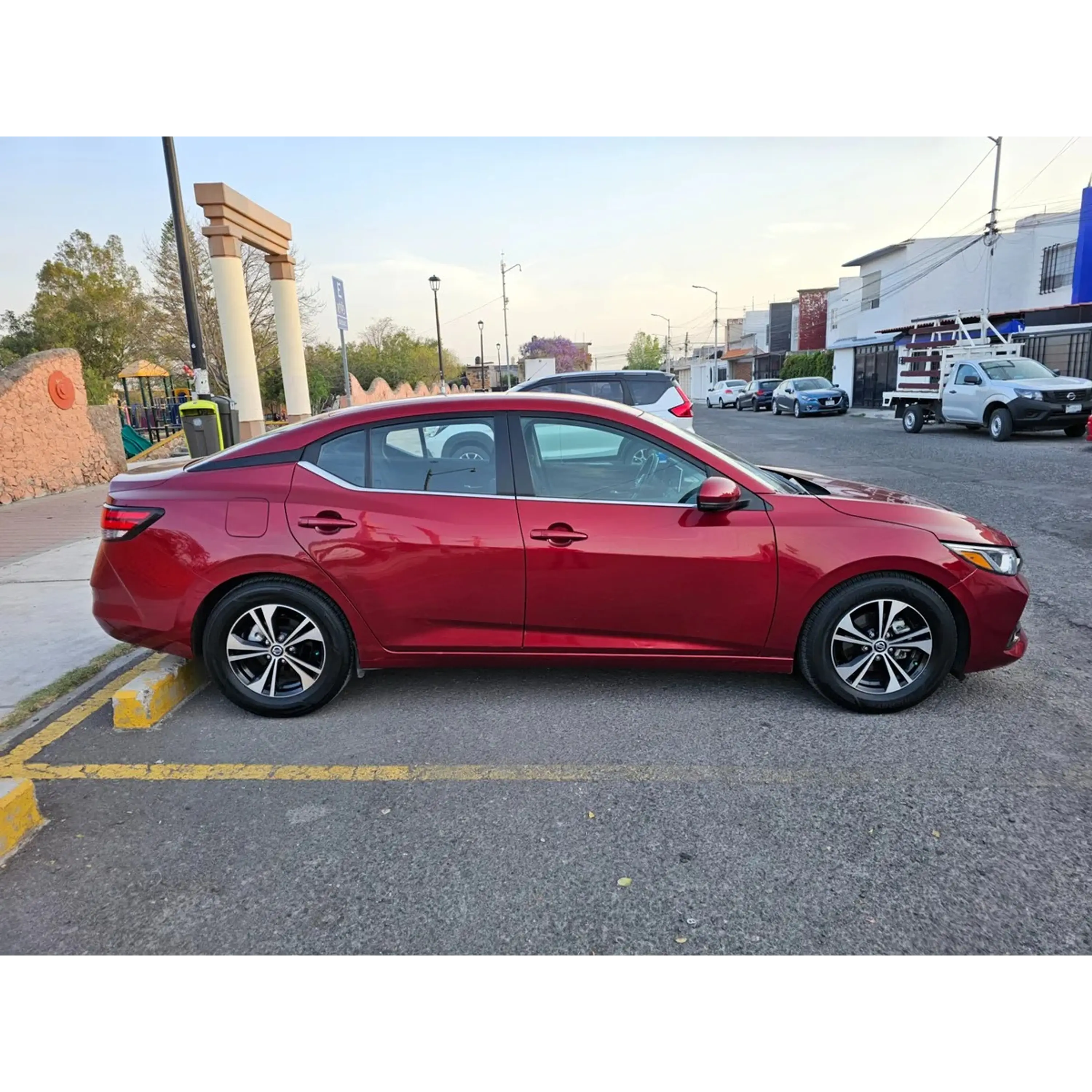 NISSAN SENTRA 1.8 ADVANCE MT 2022 5