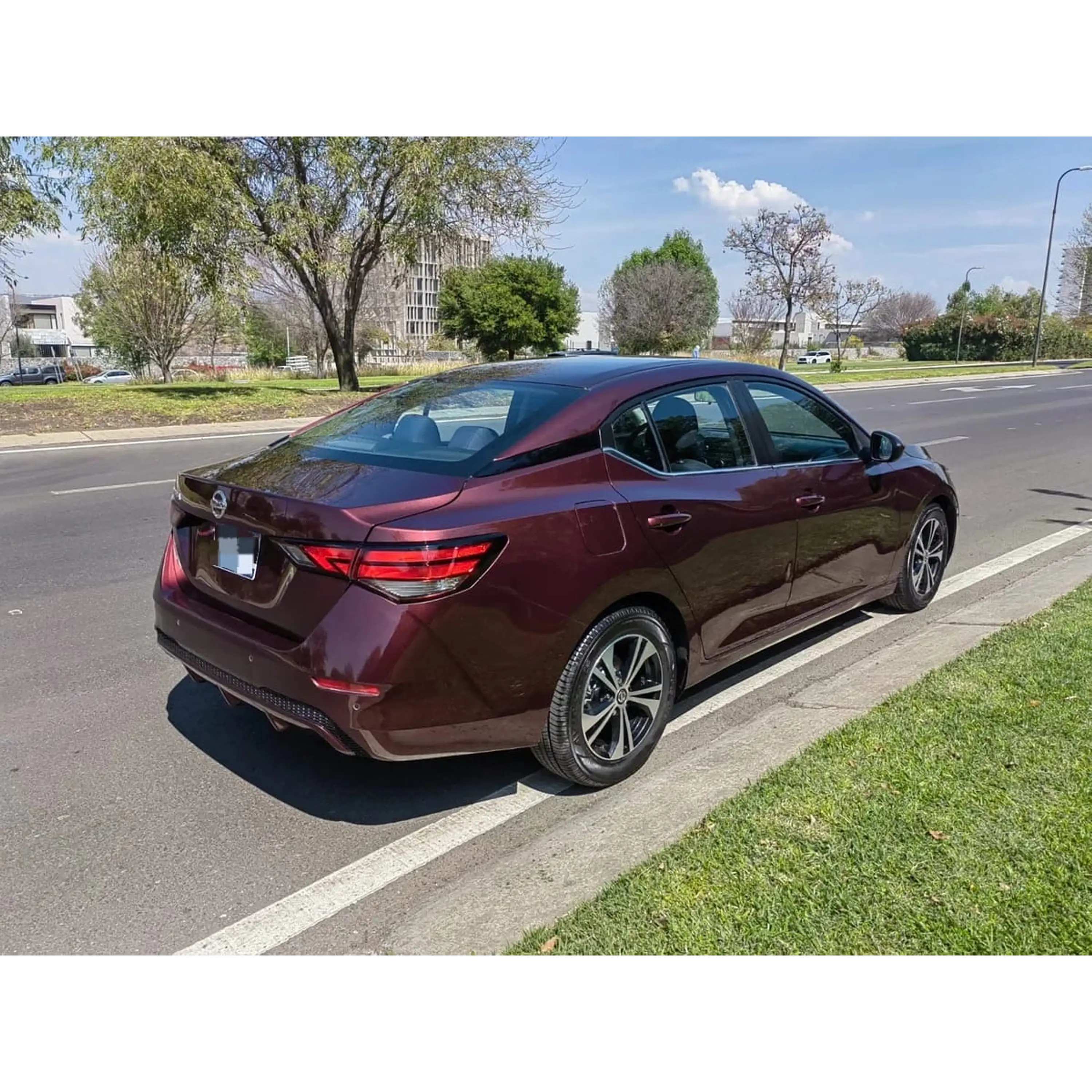 NISSAN SENTRA 1.8 SENSE MT 2020 4