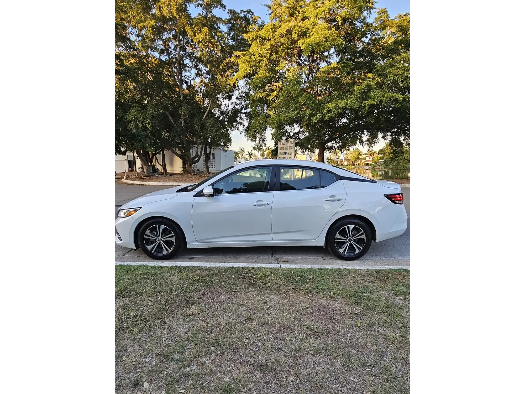 NISSAN SENTRA 1.8 SENSE MT 2021 2