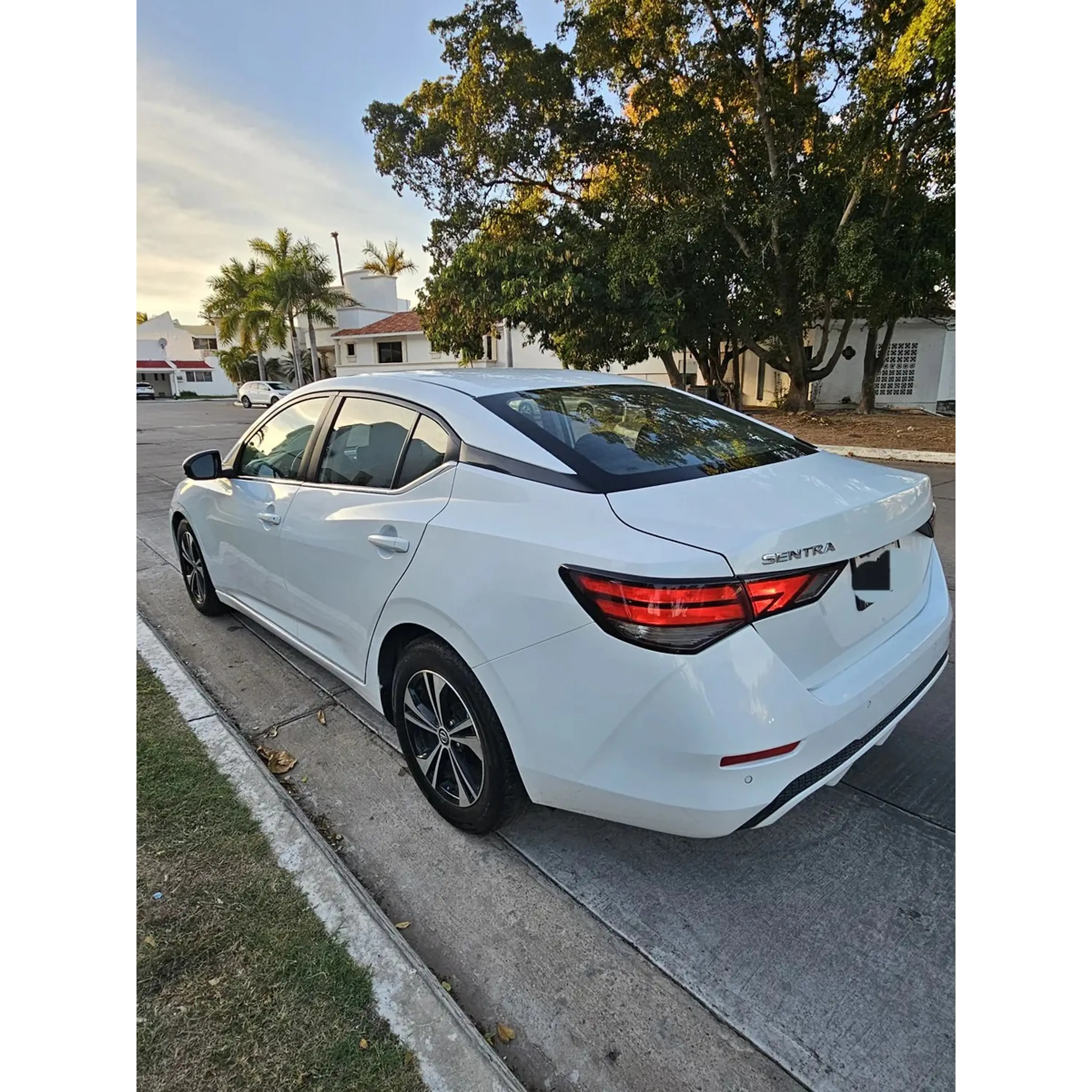 NISSAN SENTRA 1.8 SENSE MT 2021 3