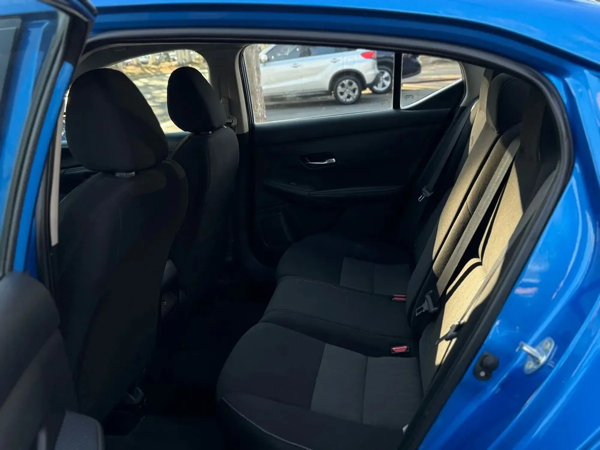 NISSAN SENTRA 2.0 ADVANCE CVT 2023 9