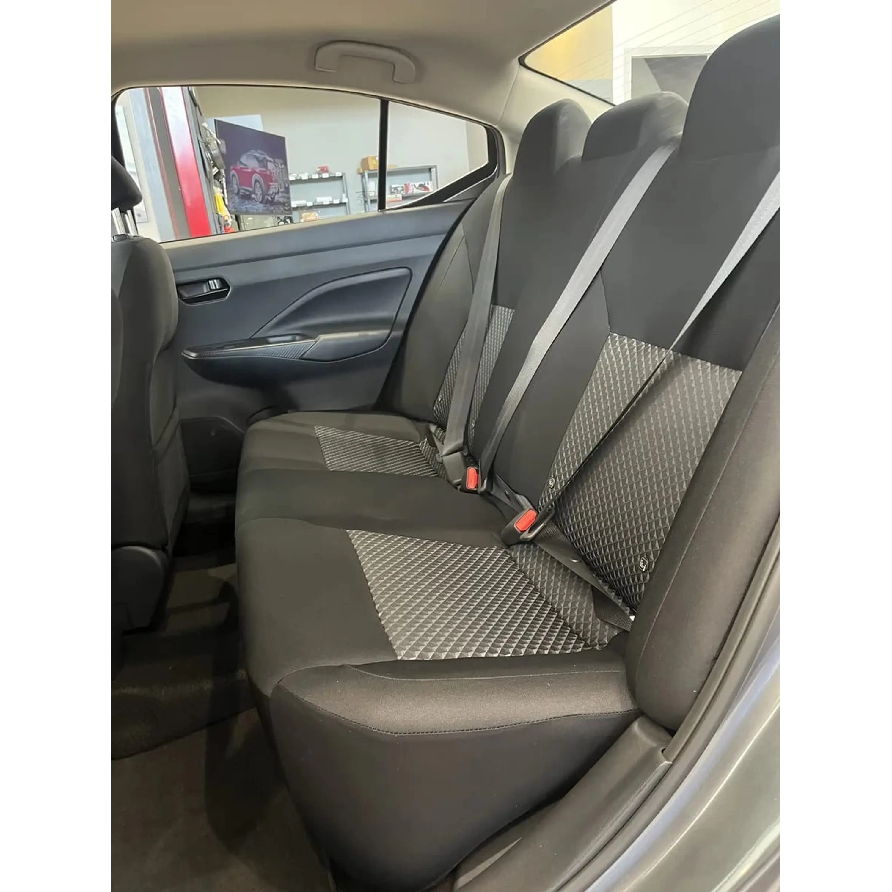 NISSAN VERSA 1.6 SENSE MT 2025 9