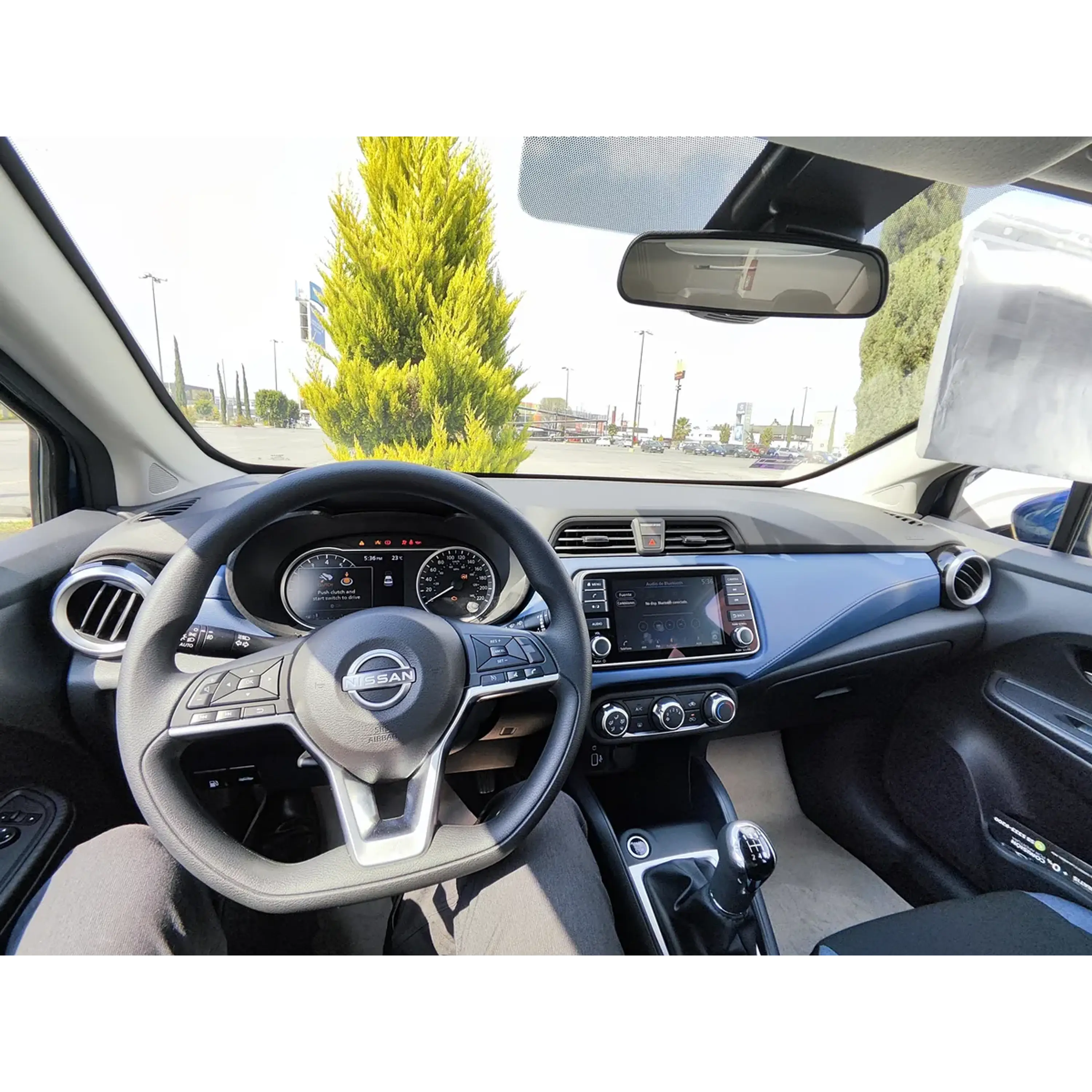 NISSAN VERSA 1.6 ADVANCE MT 2025 5