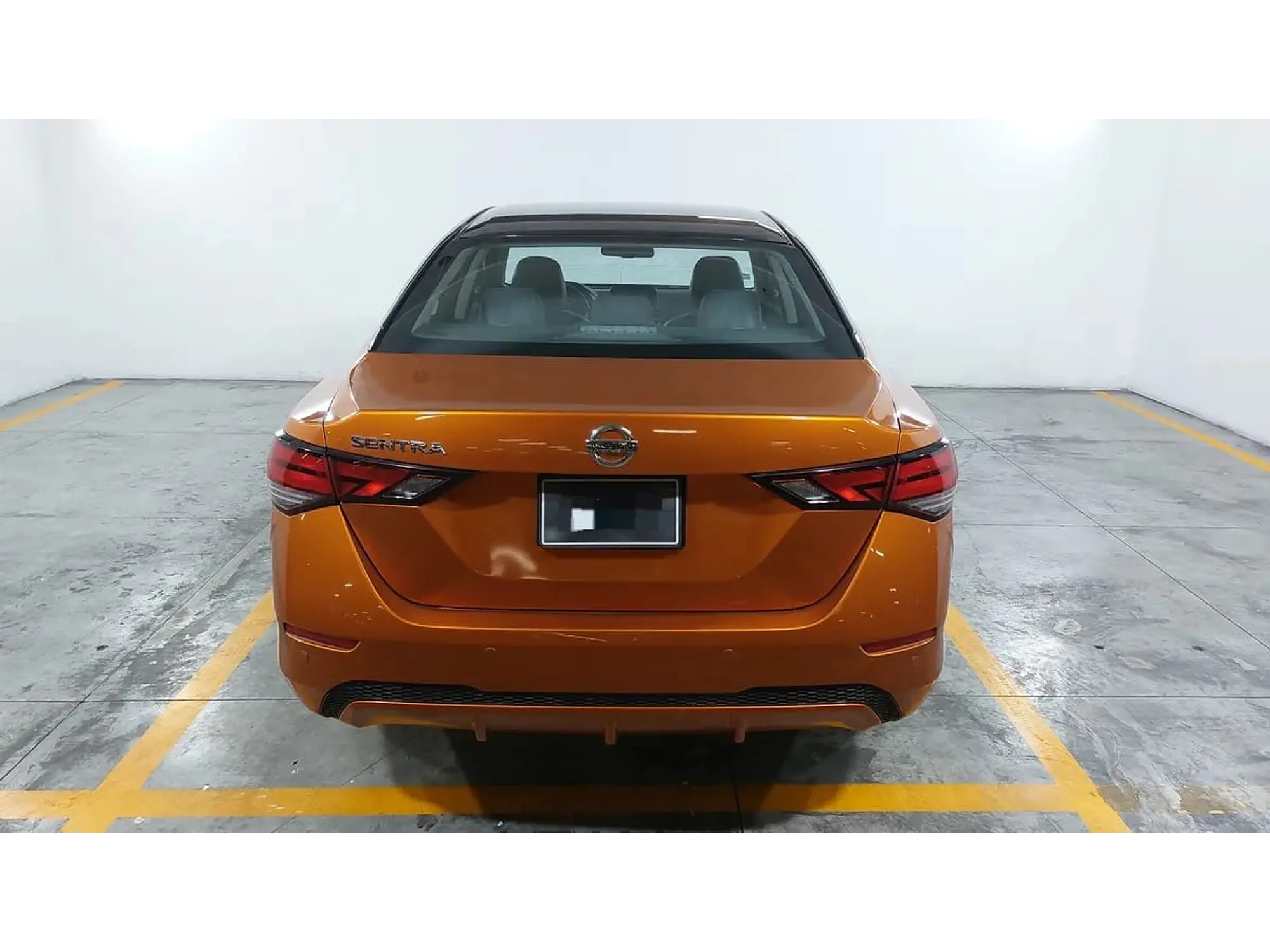 NISSAN SENTRA 2.0 EXCLUSIVE BI-TONO 2020 4