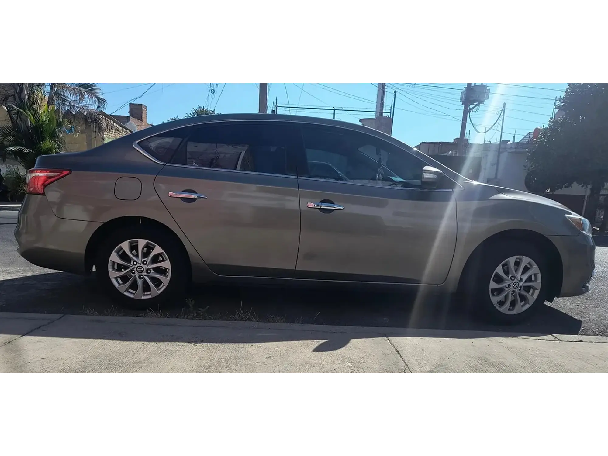 NISSAN SENTRA 1.8 ADVANCE CVT 2017 3