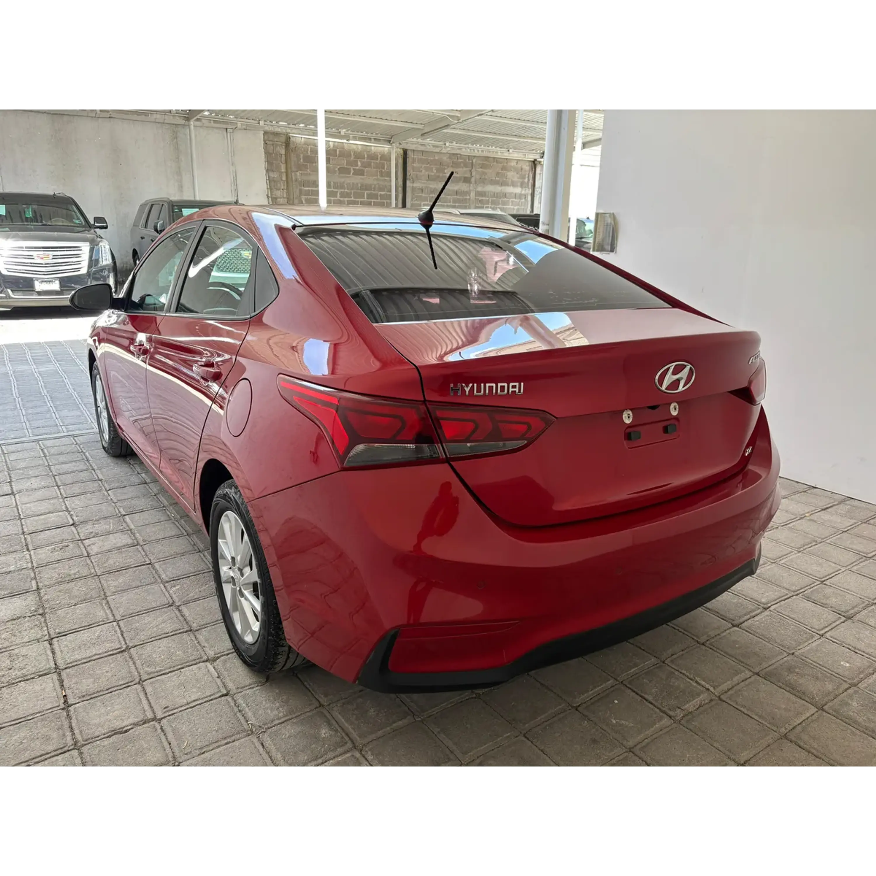 HYUNDAI ACCENT 1.6 GL MID MT 2022 4