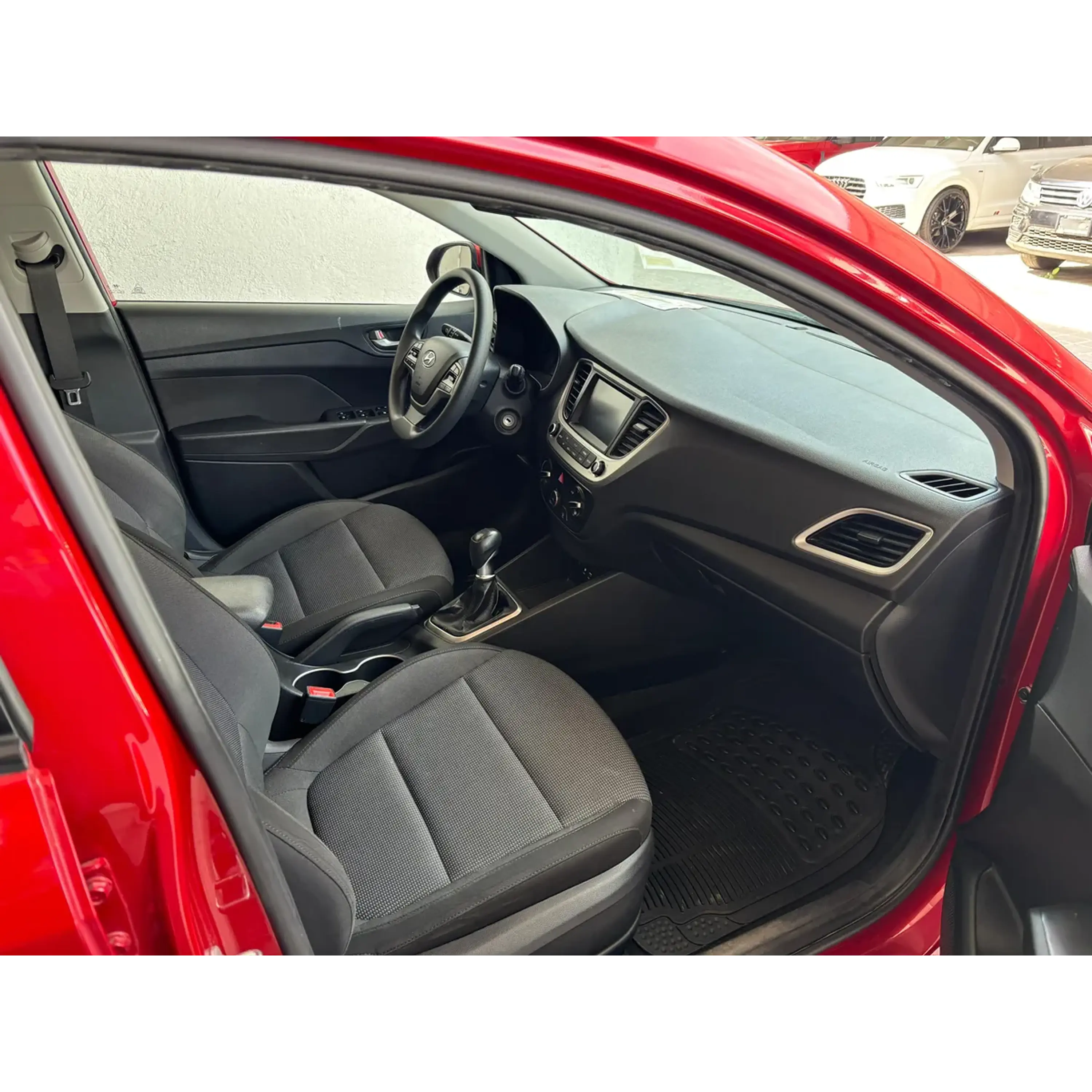 HYUNDAI ACCENT 1.6 GL MID MT 2022 8