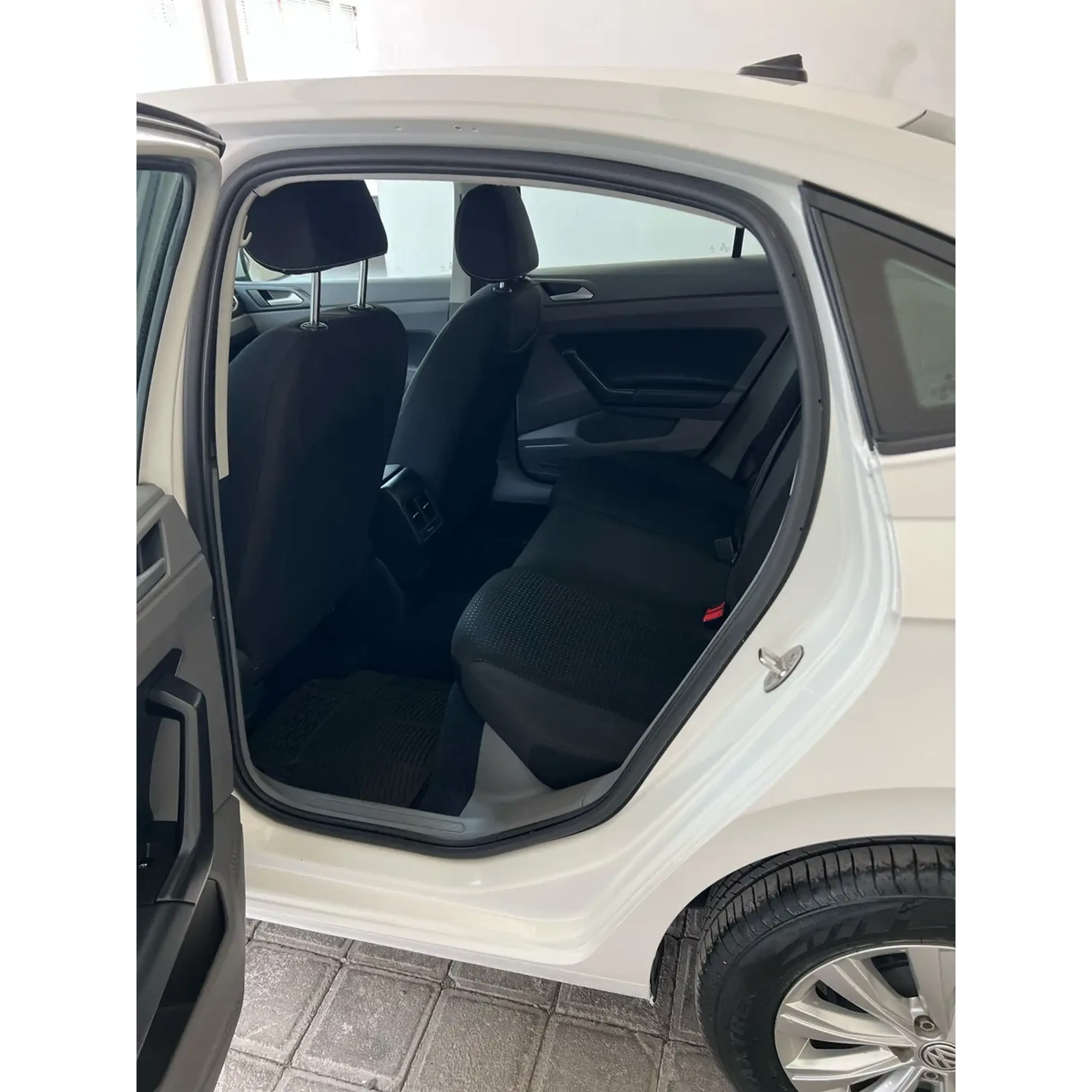 VOLKSWAGEN VIRTUS 1.6 MSI COMFORTLINE MT 2022 9