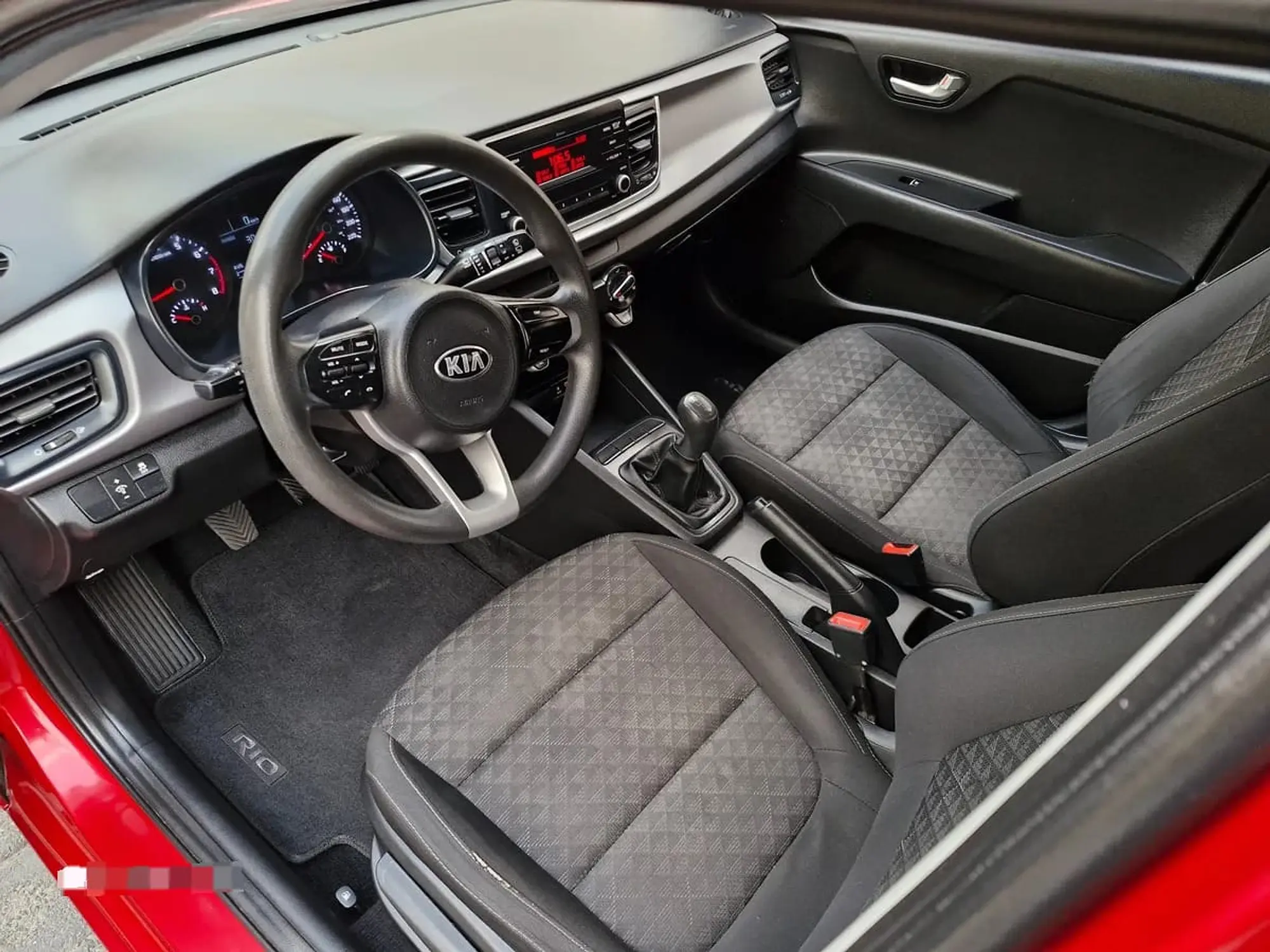 KIA RIO 1.6 EX MT 2018 8