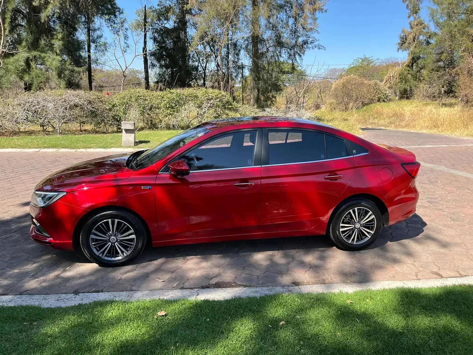MG 5 1.5 ELEGANCE CVT 2024 6