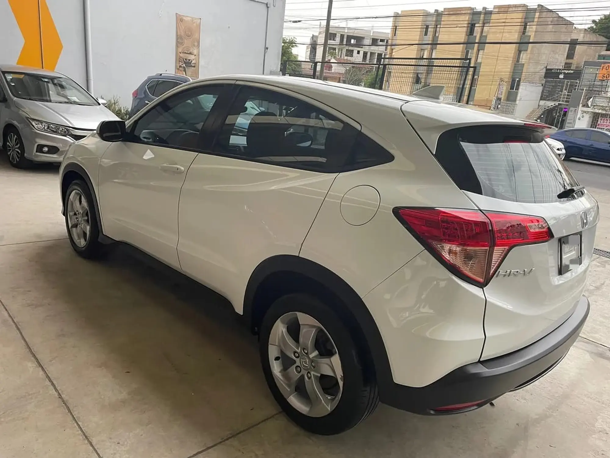 HONDA HR–V 1.8 UNIQ AT 2016 5