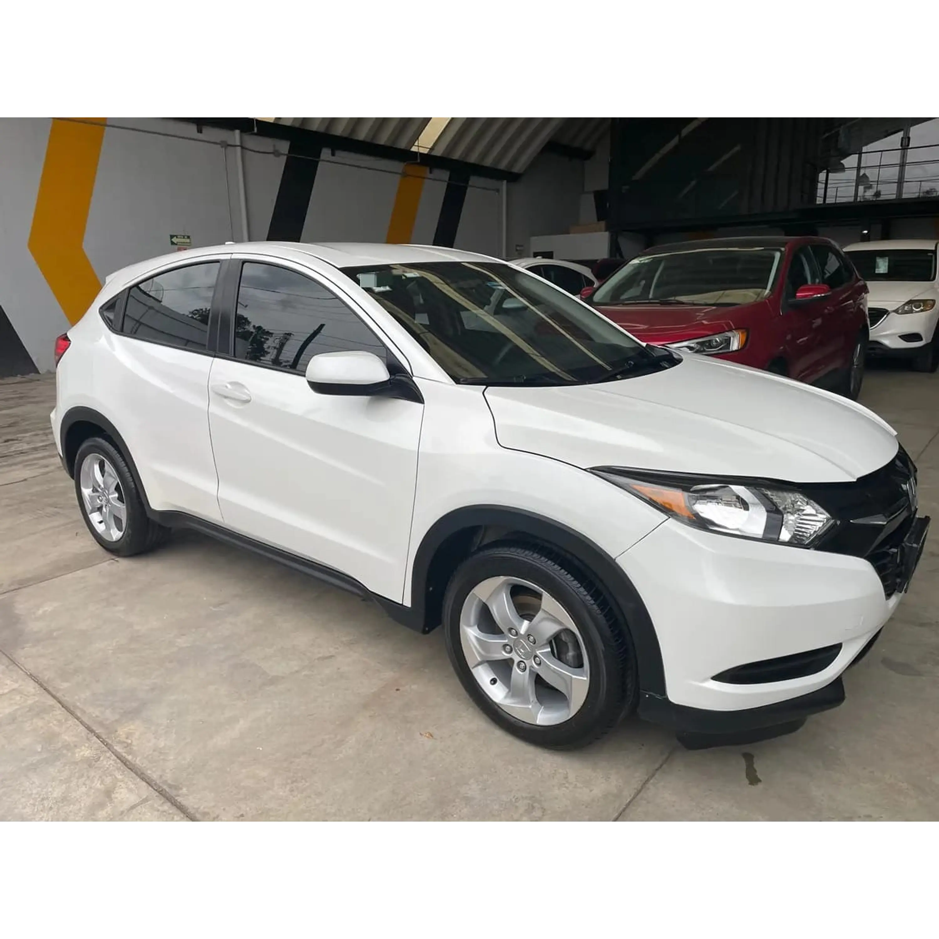 HONDA HR–V 1.8 UNIQ AT 2016 2