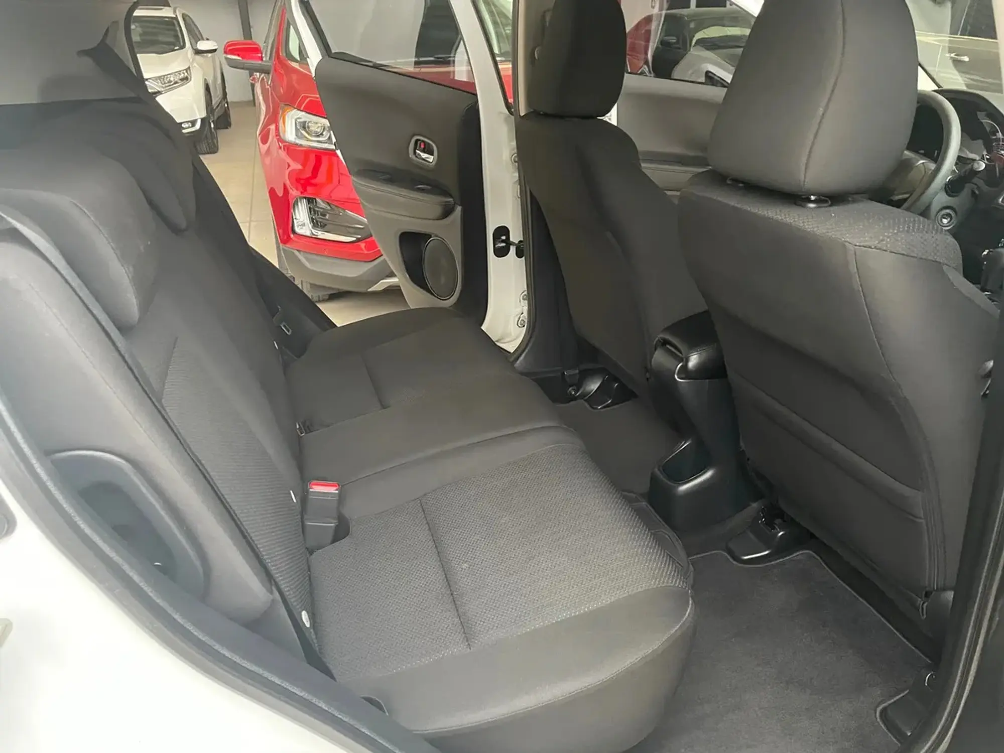 HONDA HR–V 1.8 UNIQ AT 2016 8