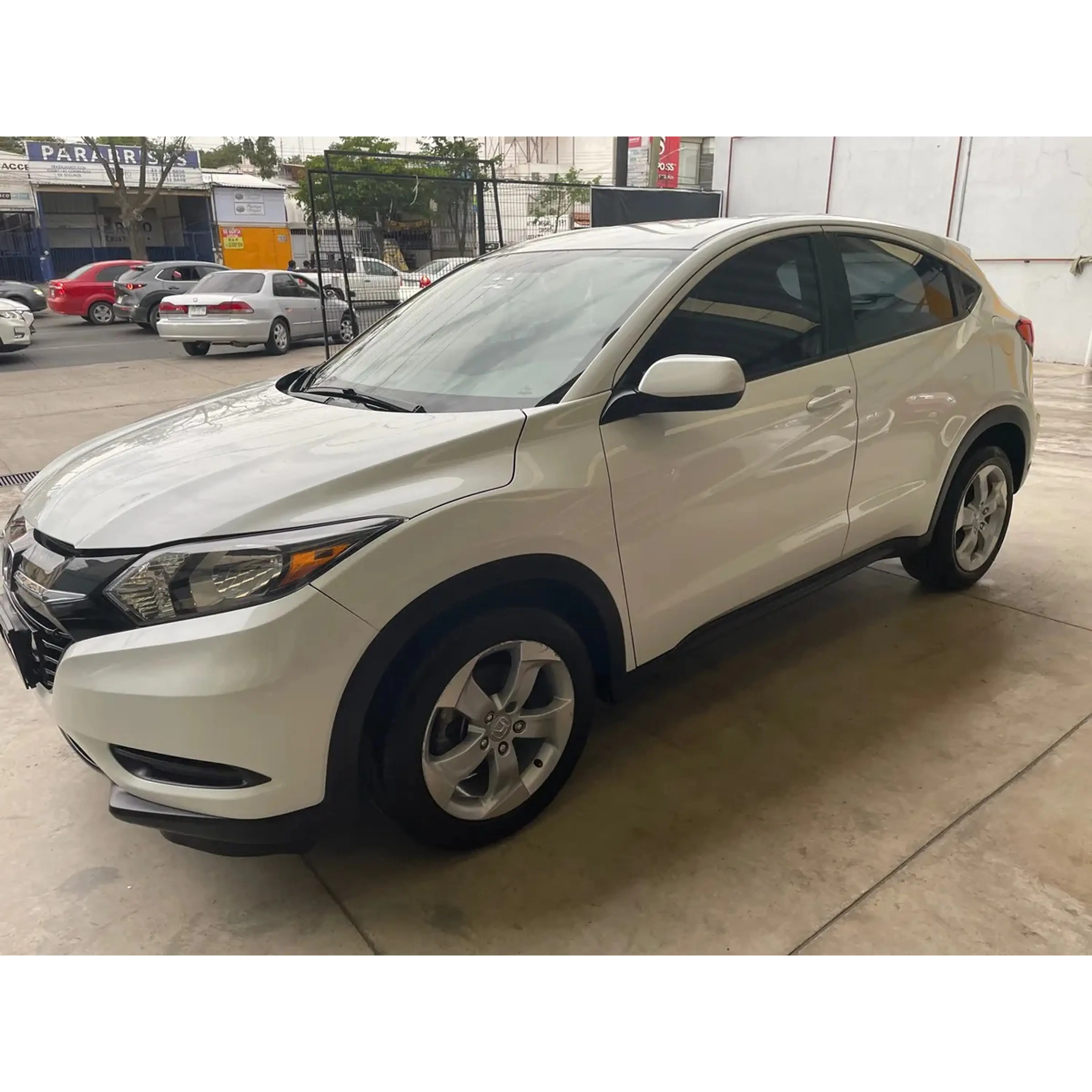 HONDA HR–V 1.8 UNIQ AT 2016 6