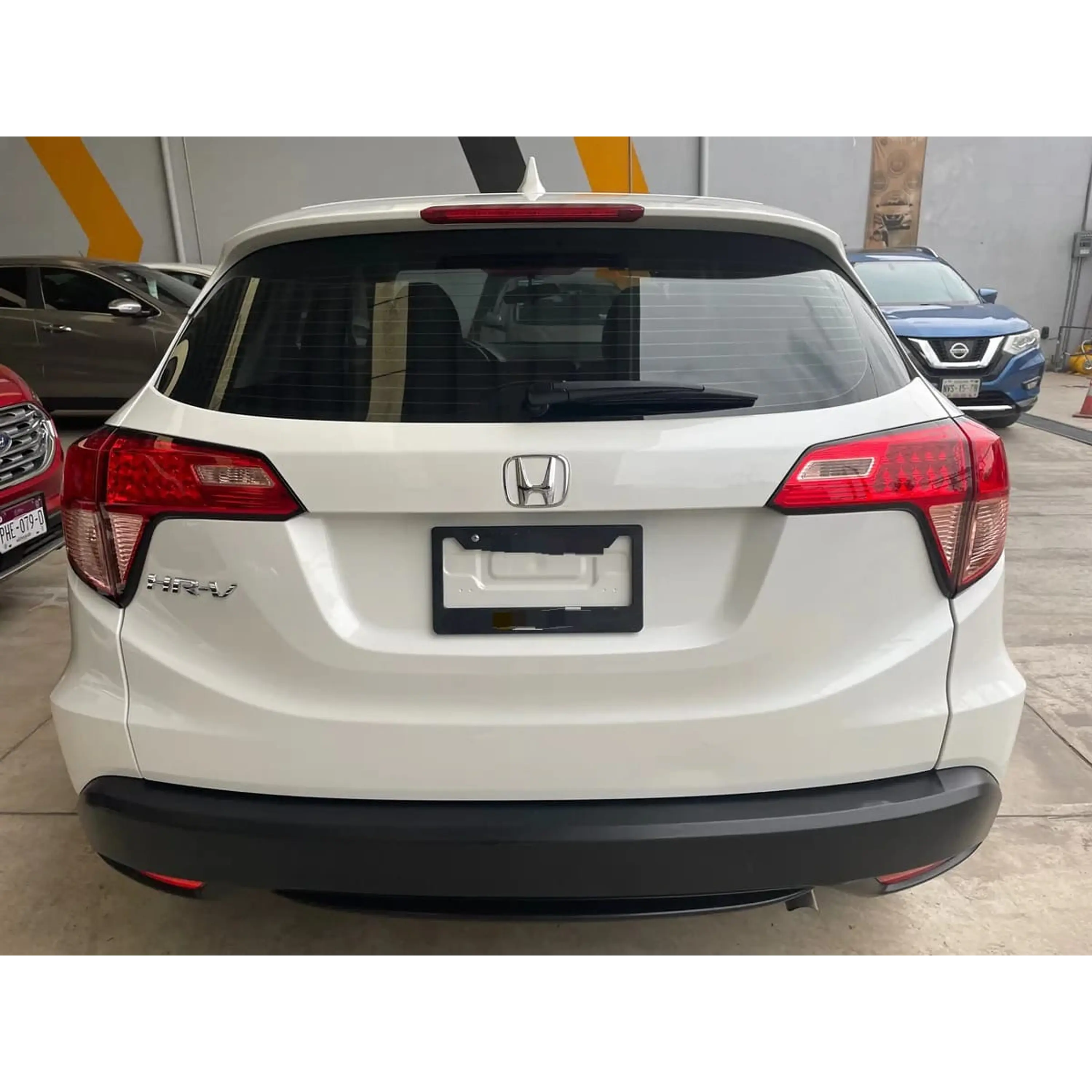 HONDA HR–V 1.8 UNIQ AT 2016 4