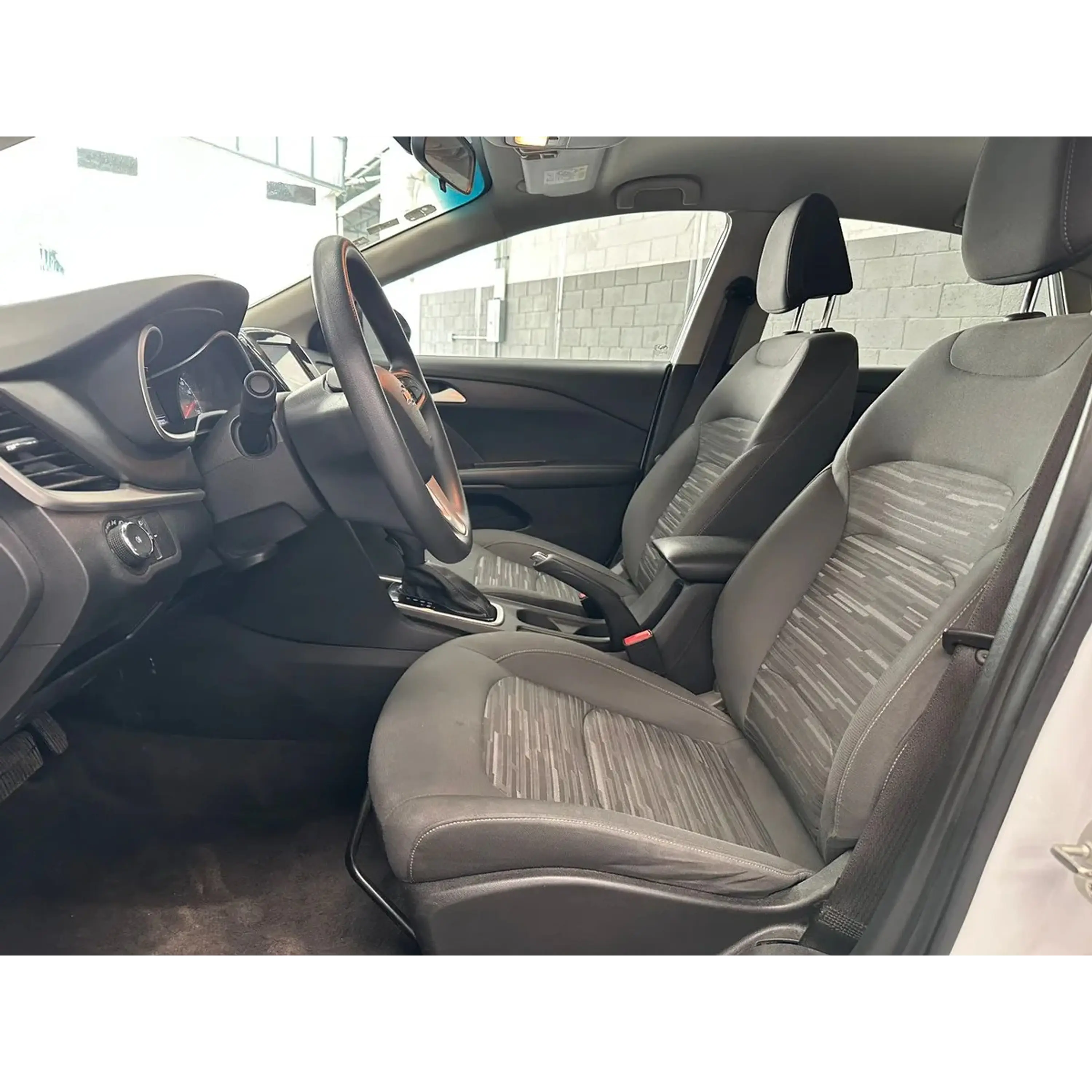 CHEVROLET CAVALIER 1.3 LS AT 2022 8