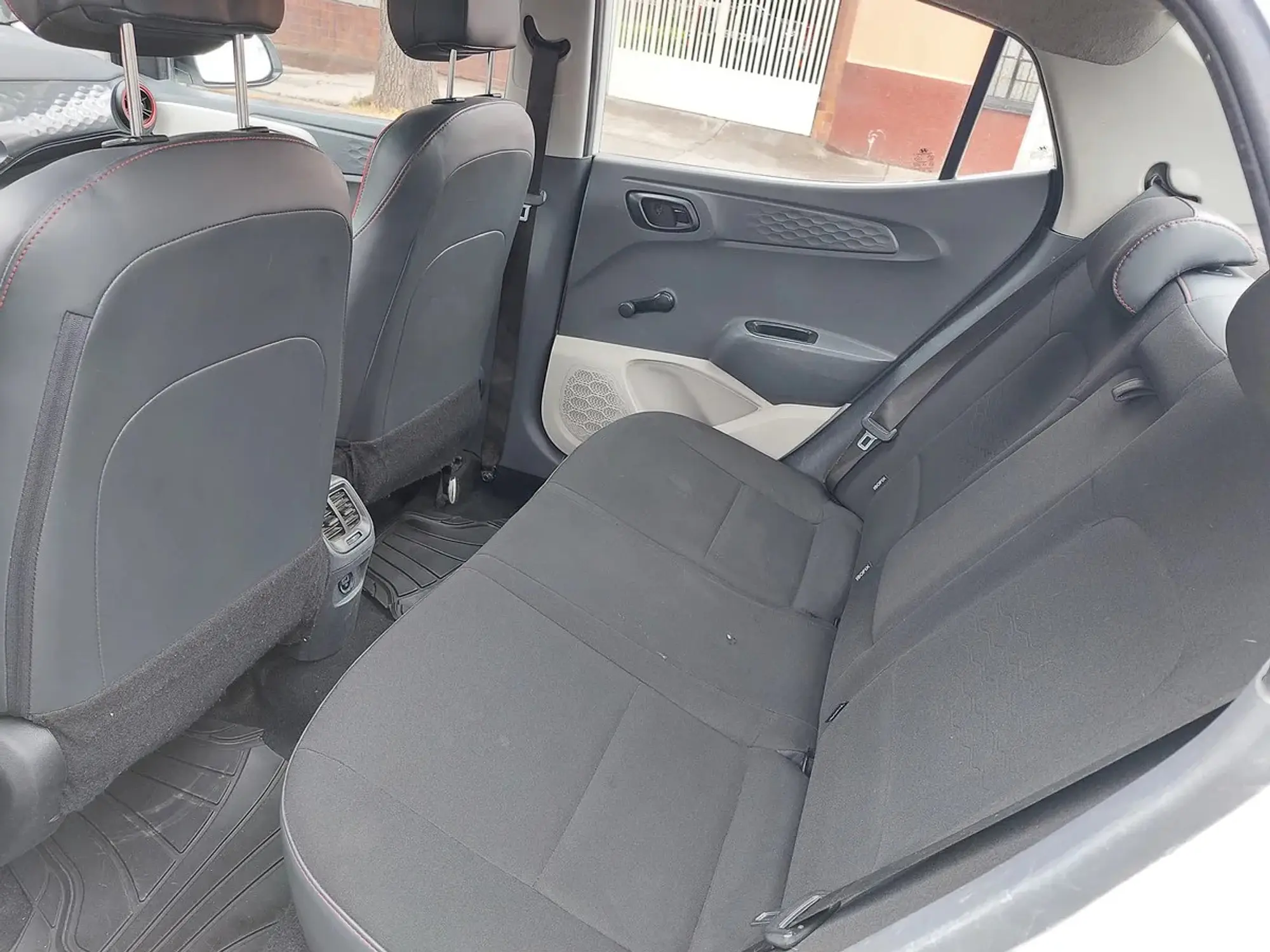 HYUNDAI GRAND I10 1.3 GL MT 2022 10