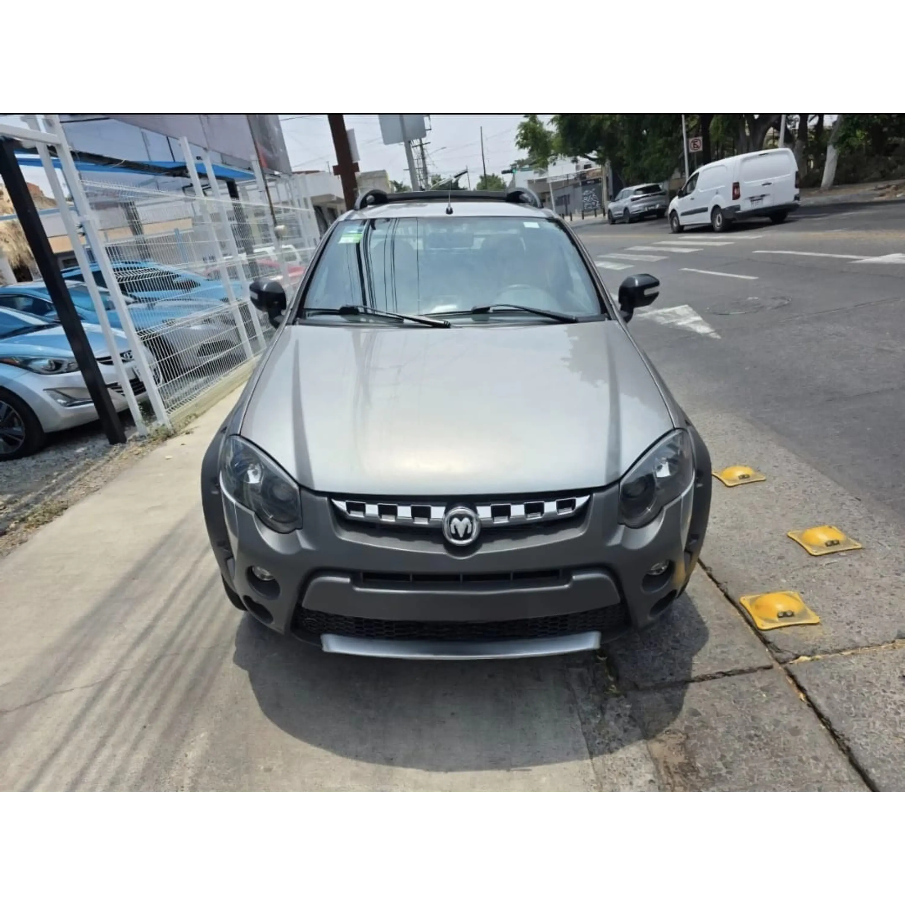 RAM 700 1.6 CLUB CAB ADVENTURE MT 2019 2