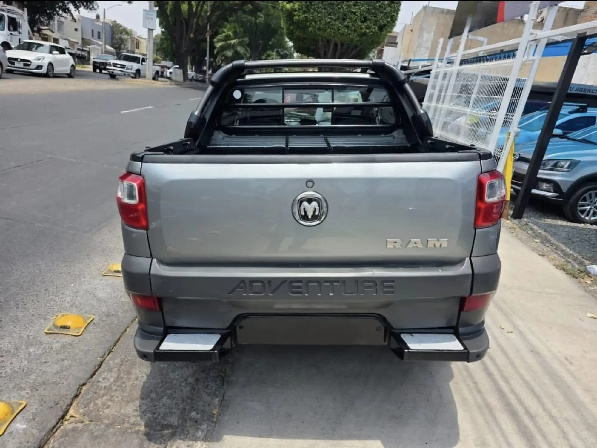 RAM 700 1.6 CLUB CAB ADVENTURE MT 2019 6