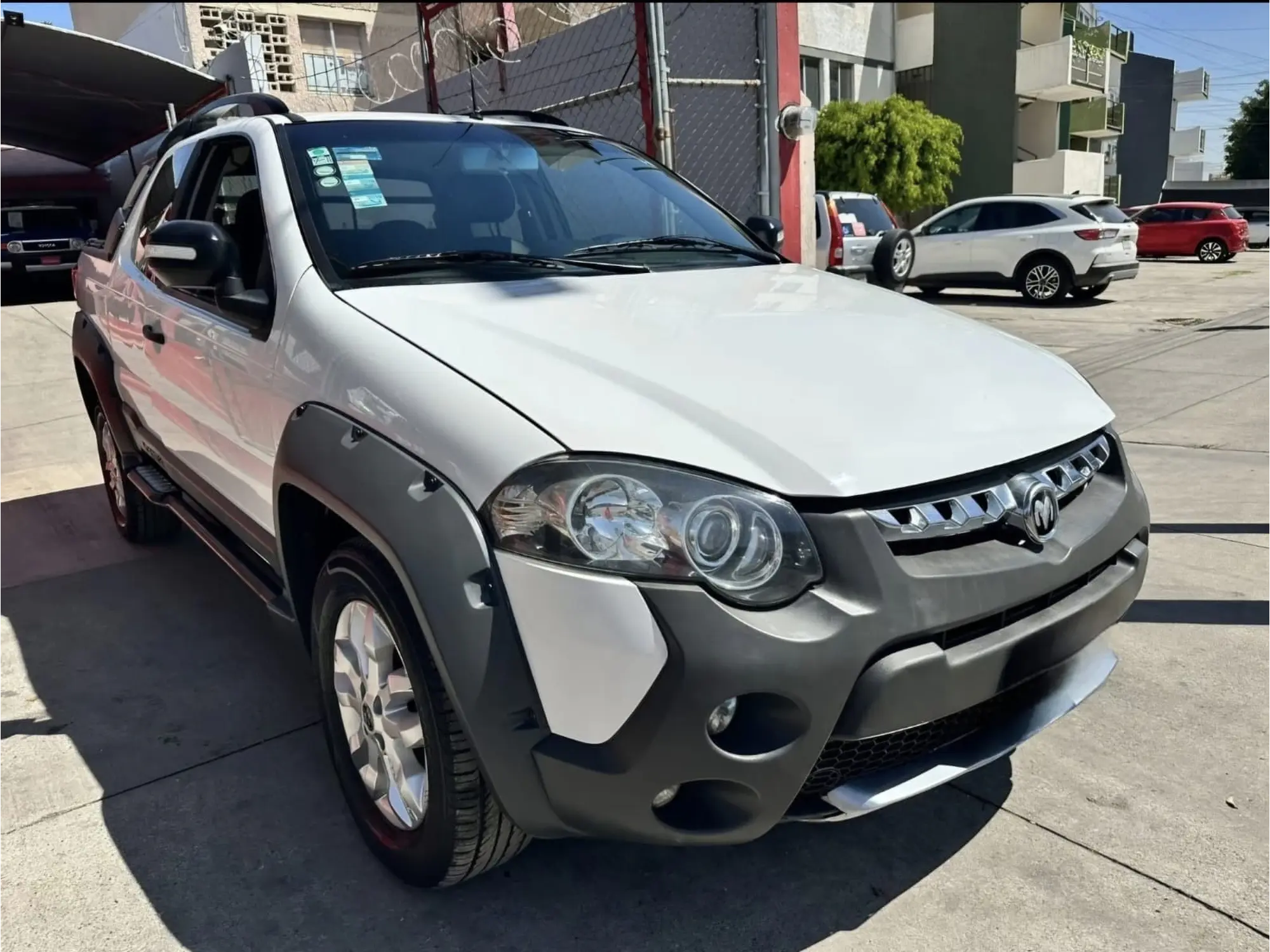 RAM 700 1.6 CLUB CAB ADVENTURE MT 2016 3