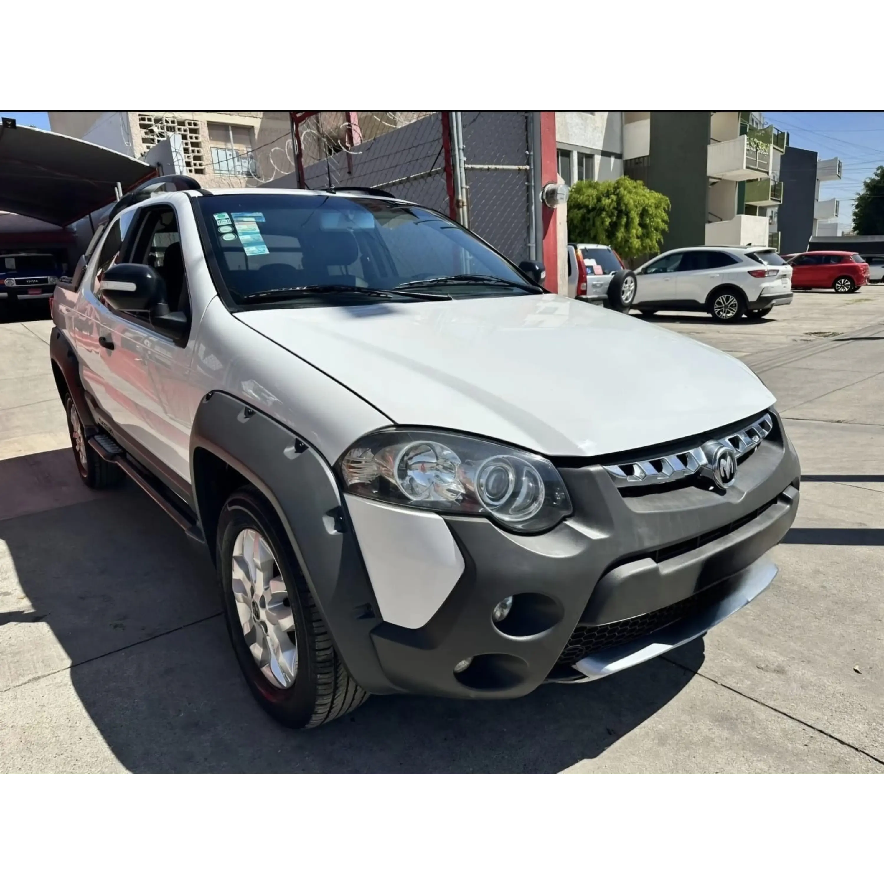 RAM 700 1.6 CLUB CAB ADVENTURE MT 2016 3