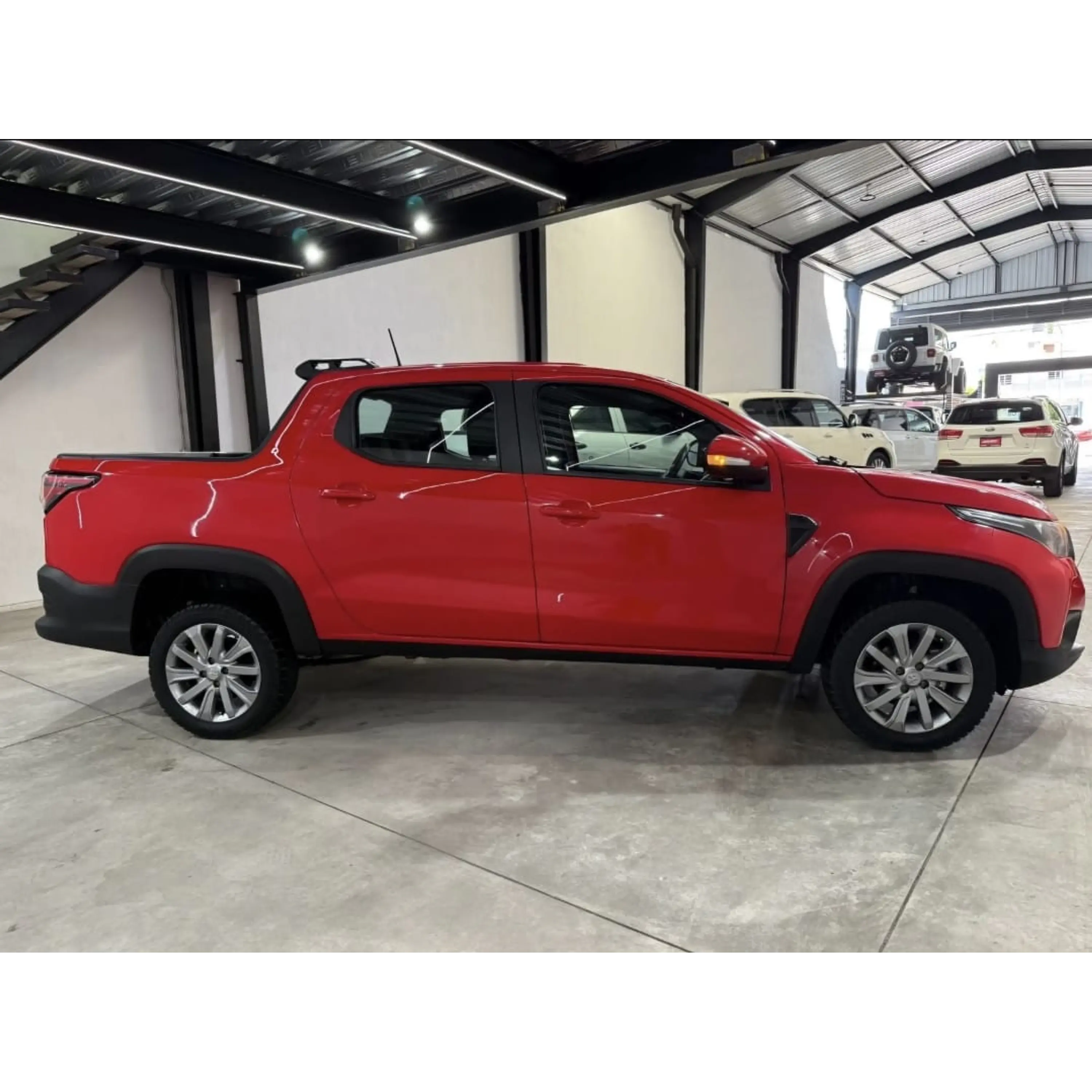 RAM 700 1.6 CLUB CAB ADVENTURE MT 2021 5