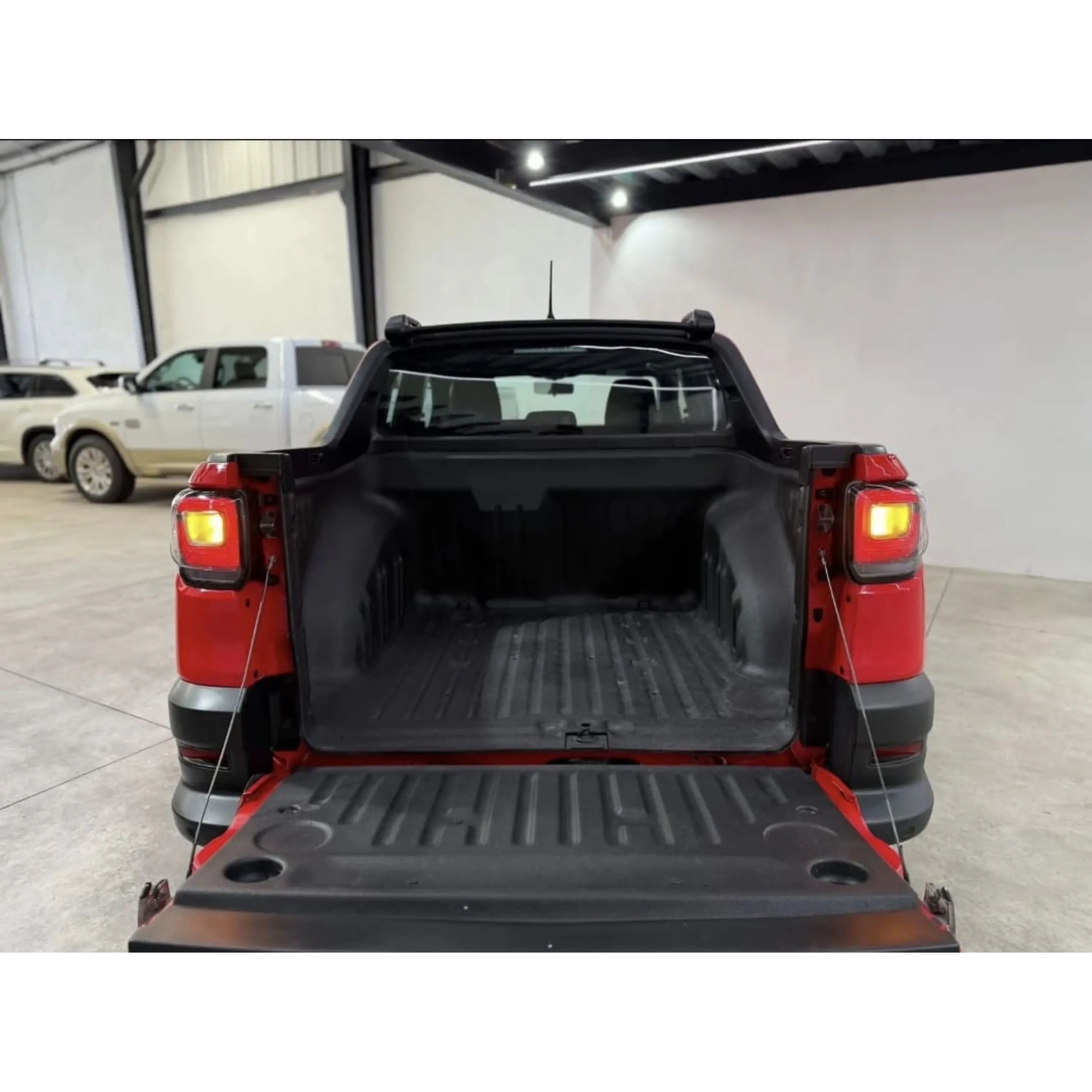 RAM 700 1.6 CLUB CAB ADVENTURE MT 2021 8