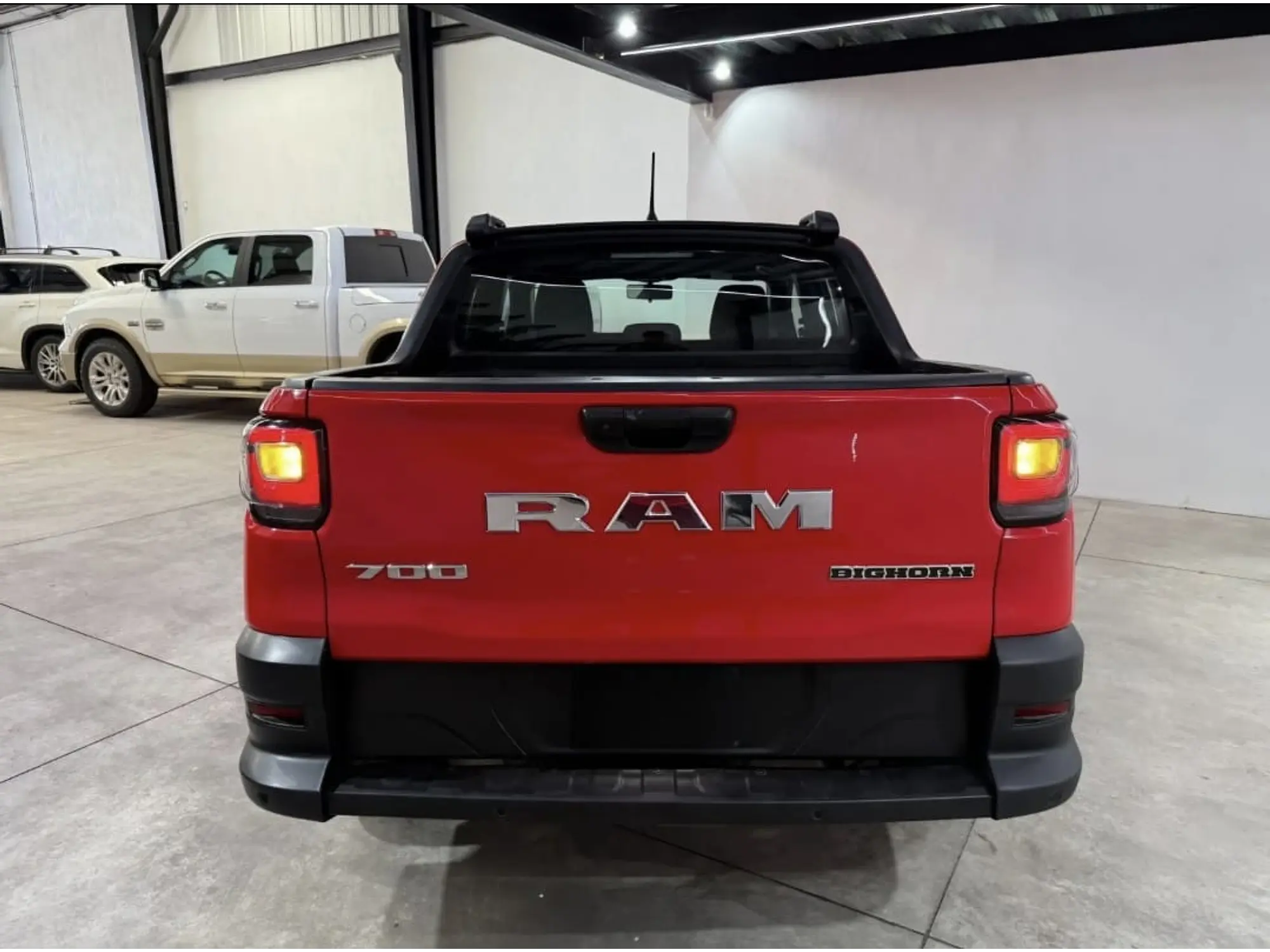 RAM 700 1.6 CLUB CAB ADVENTURE MT 2021 7