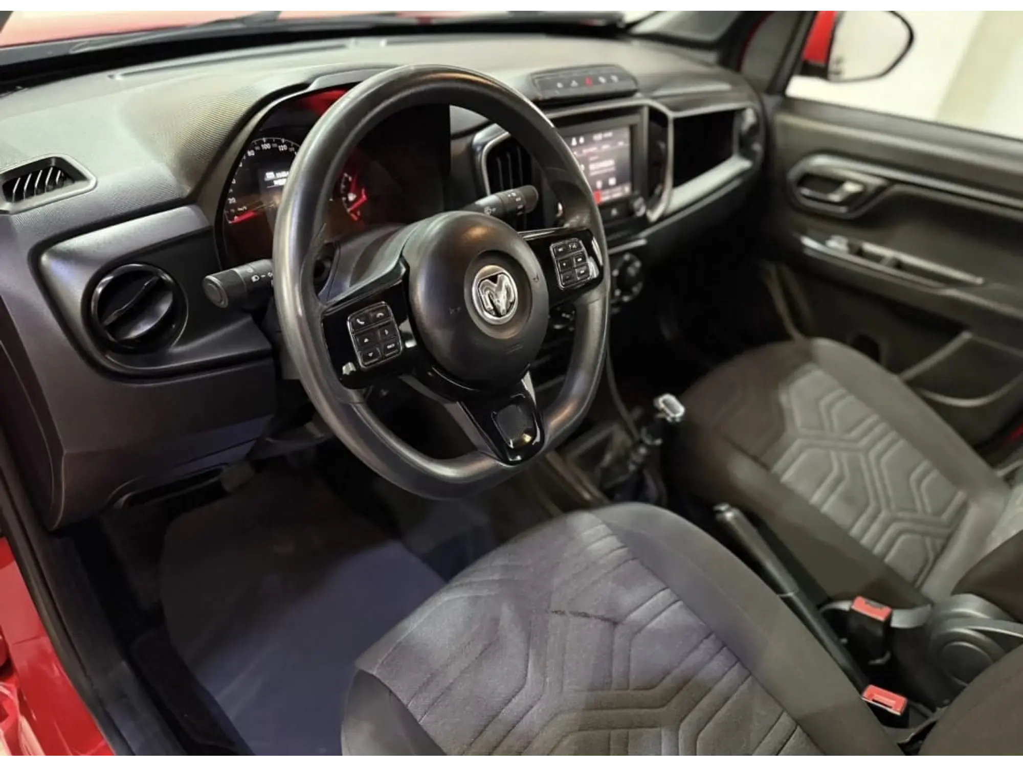 RAM 700 1.6 CLUB CAB ADVENTURE MT 2021 11