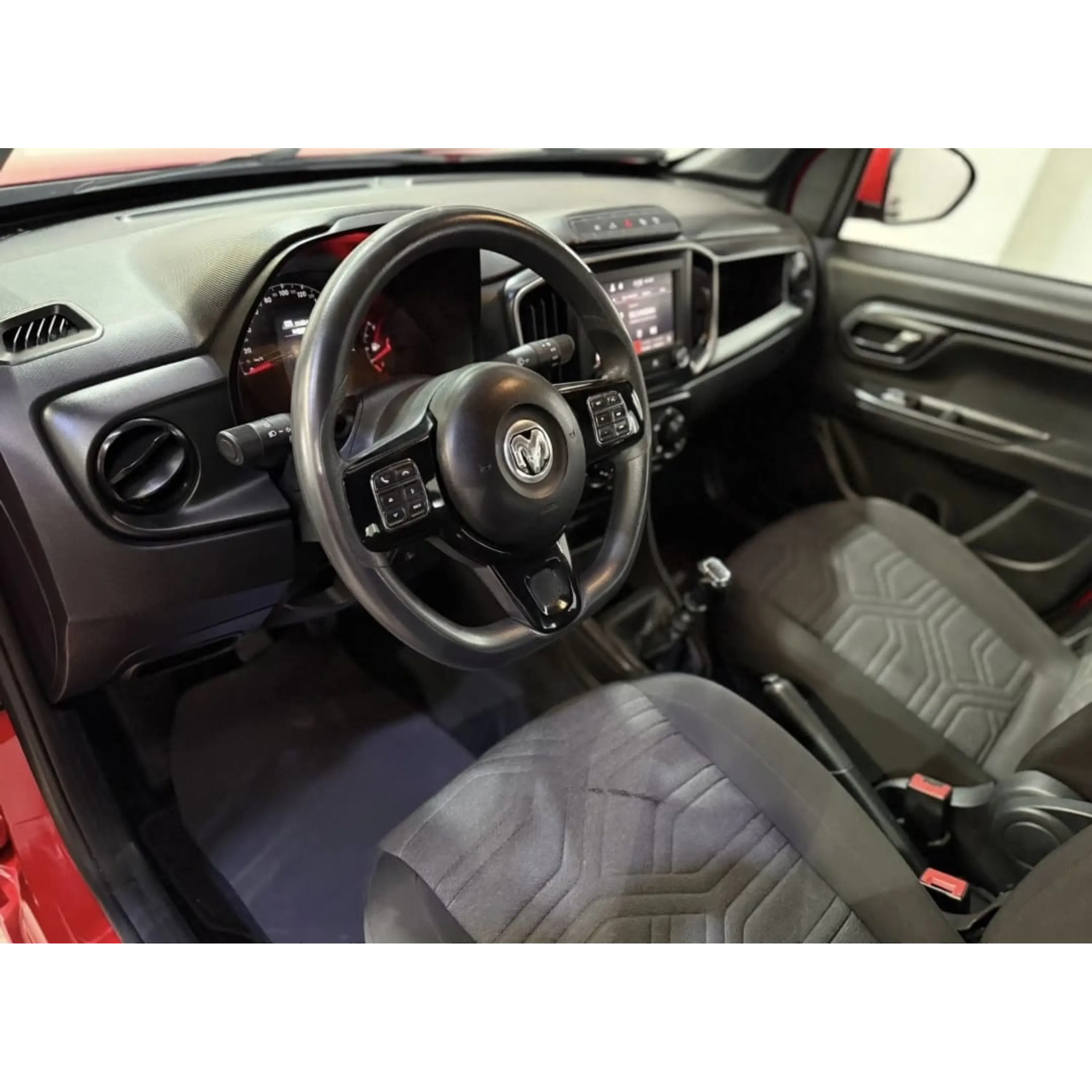 RAM 700 1.6 CLUB CAB ADVENTURE MT 2021 11