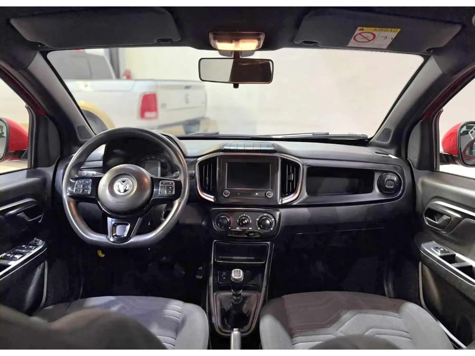RAM 700 1.6 CLUB CAB ADVENTURE MT 2021 10
