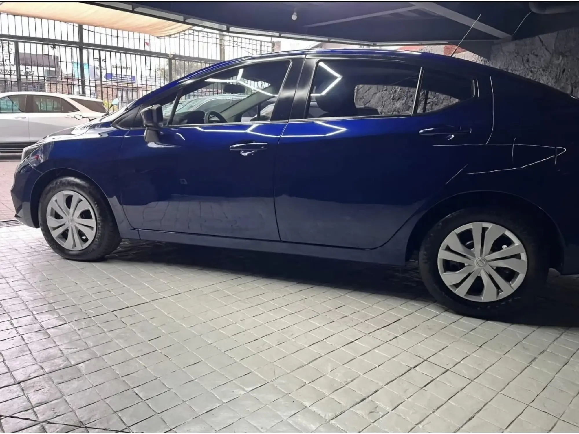 NISSAN VERSA 1.6 SENSE MT 2021 3