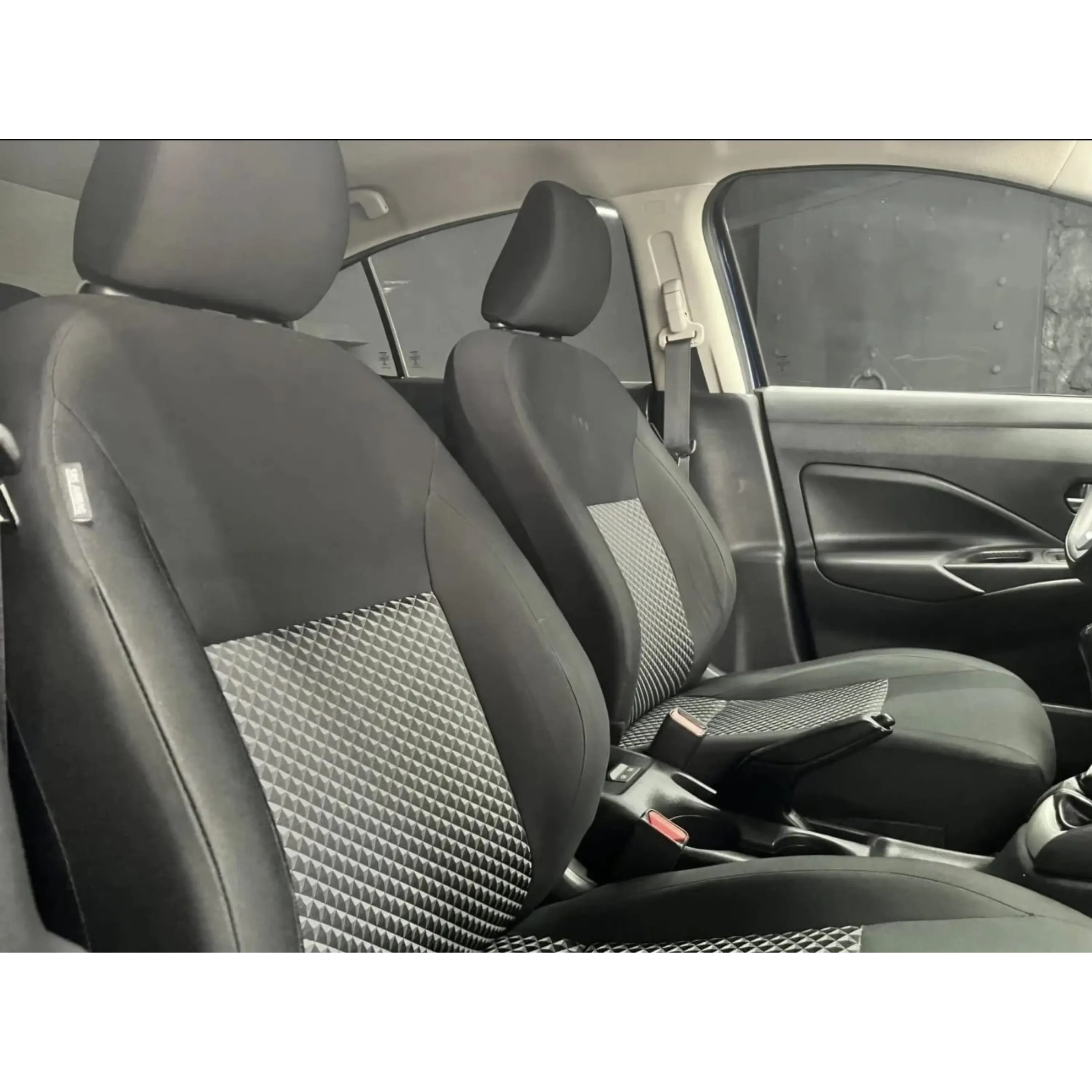 NISSAN VERSA 1.6 SENSE MT 2021 8
