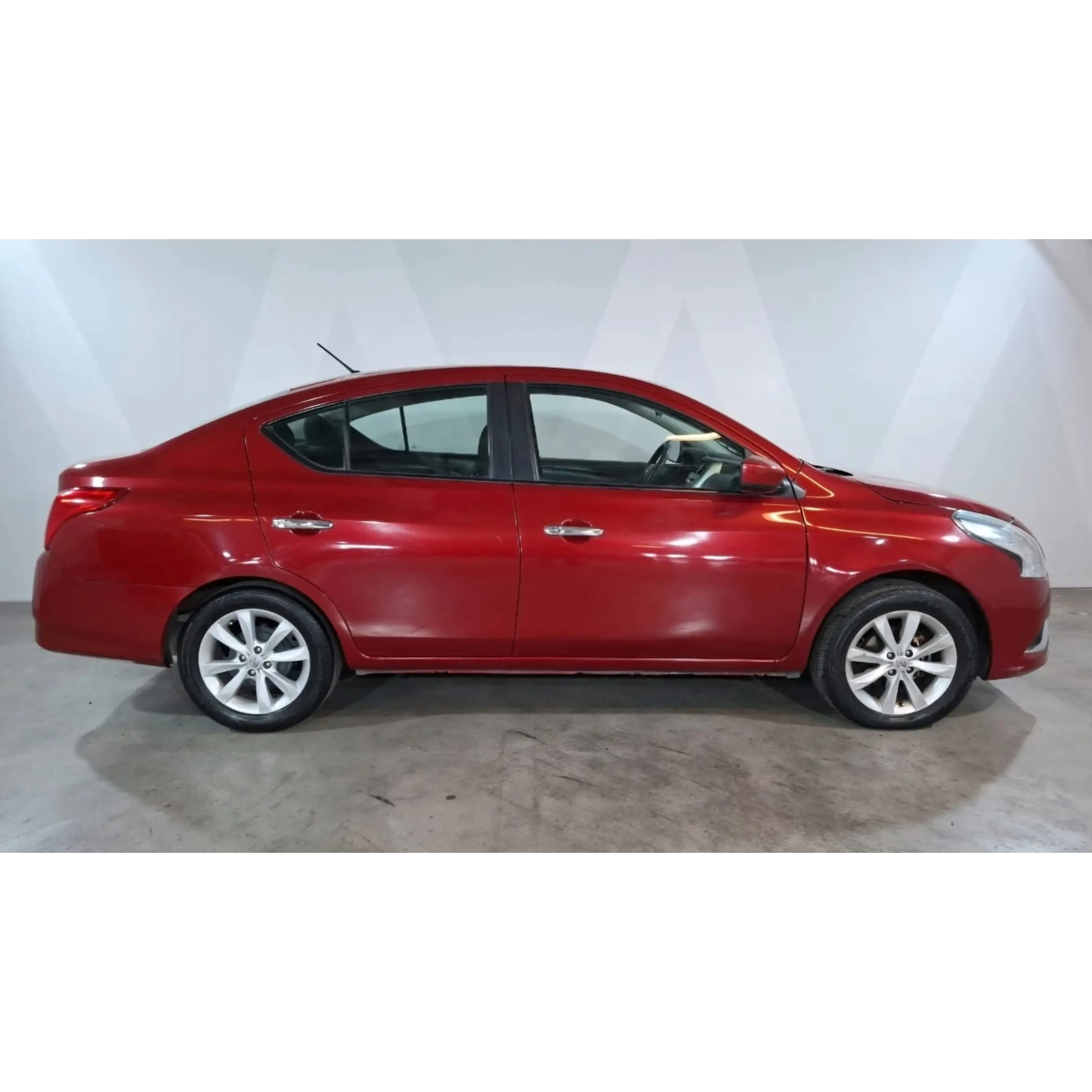 NISSAN VERSA 1.6 ADVANCE AT 2015 4