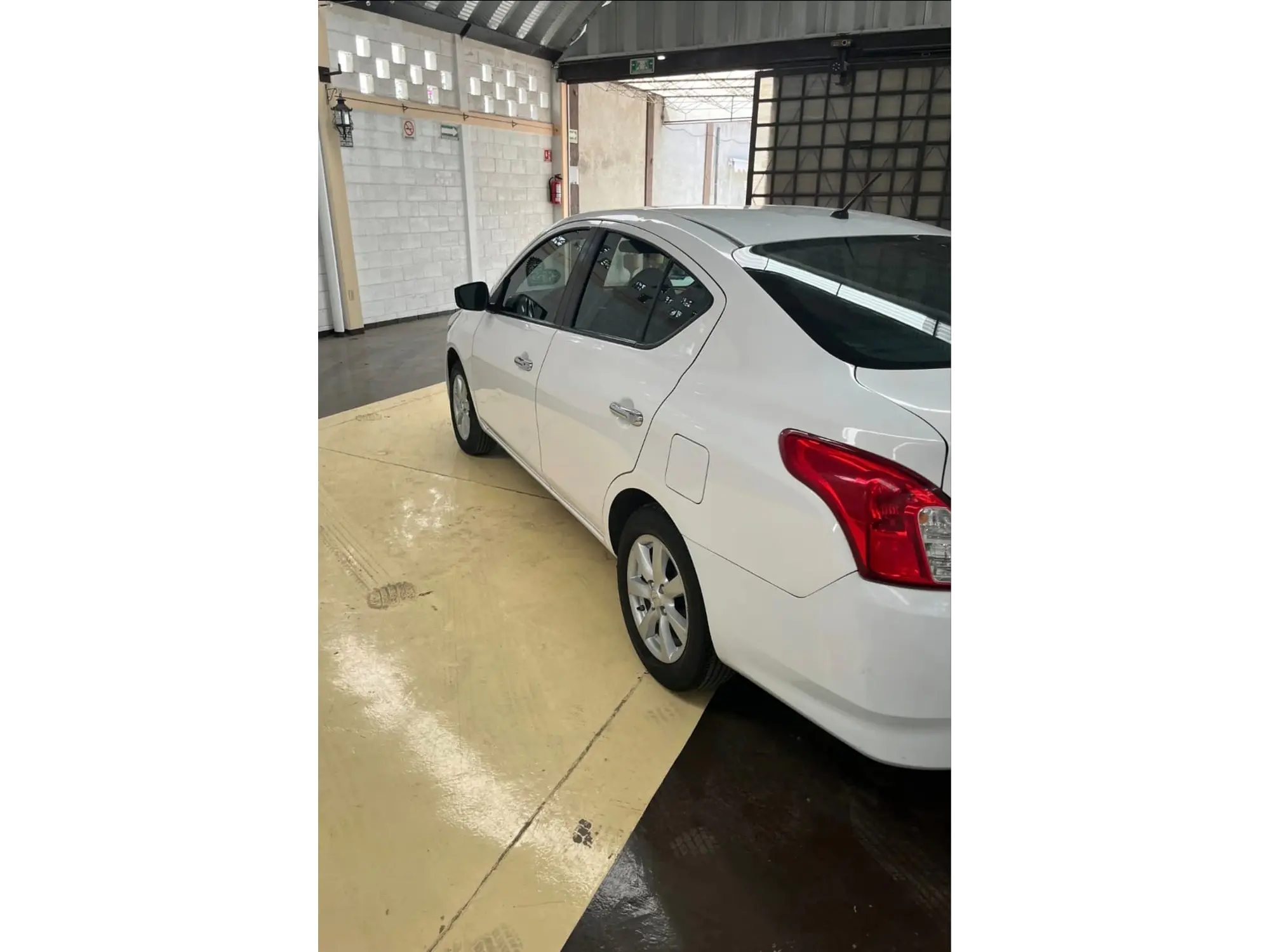 NISSAN VERSA 1.6 SENSE AT 2018 4