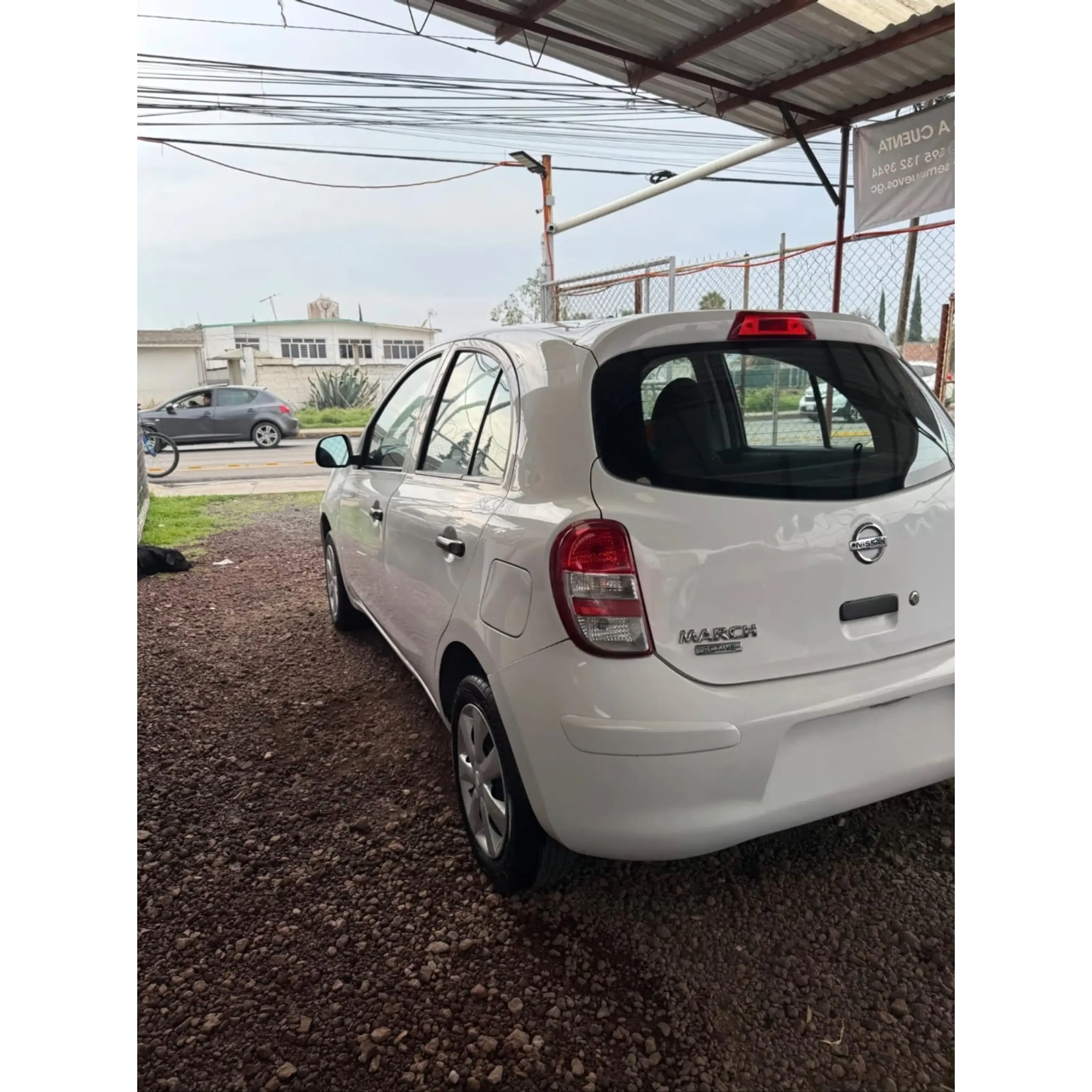 NISSAN MARCH 1.6 ACTIVE MT 2020 4
