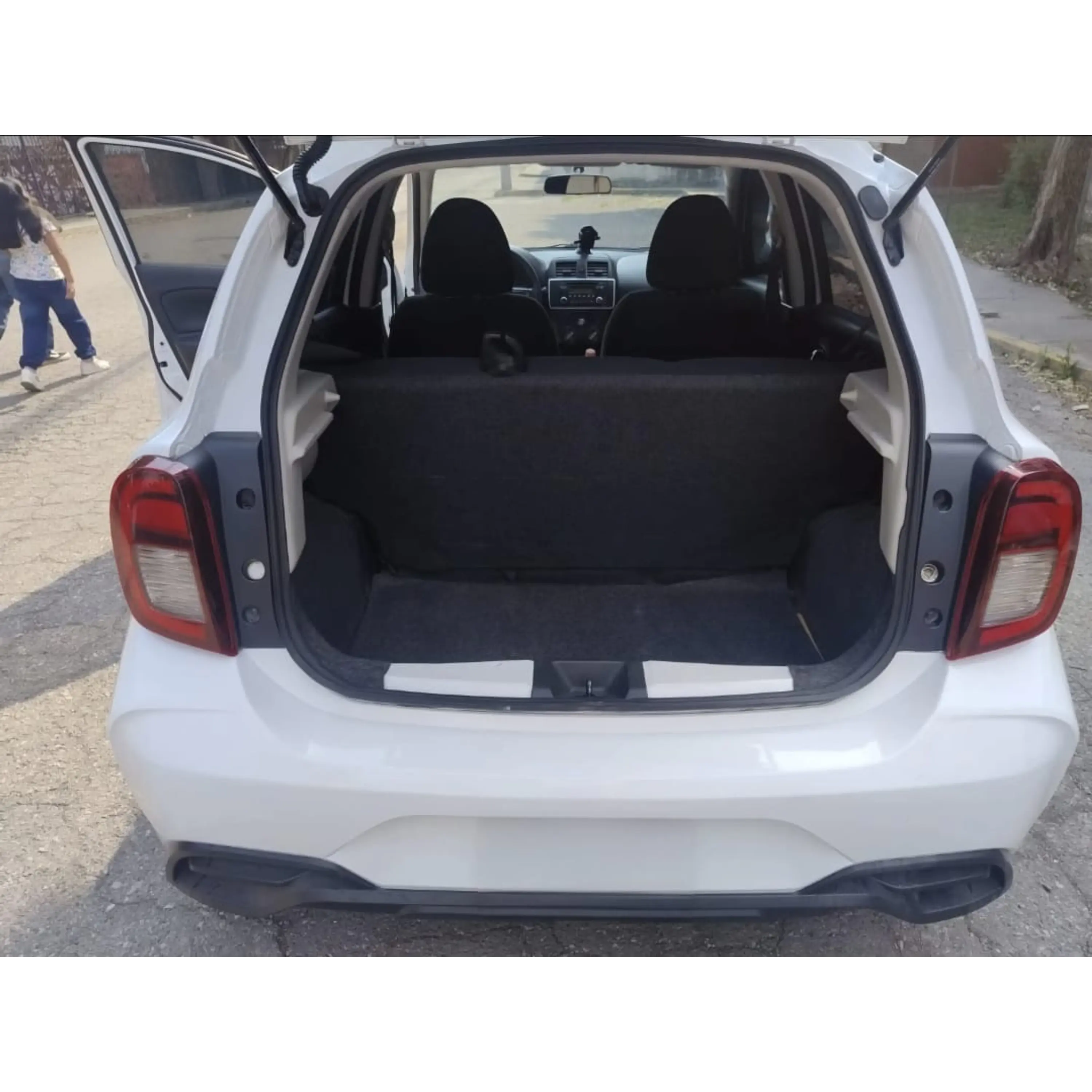 NISSAN MARCH 1.6 SENSE MT 2021 5