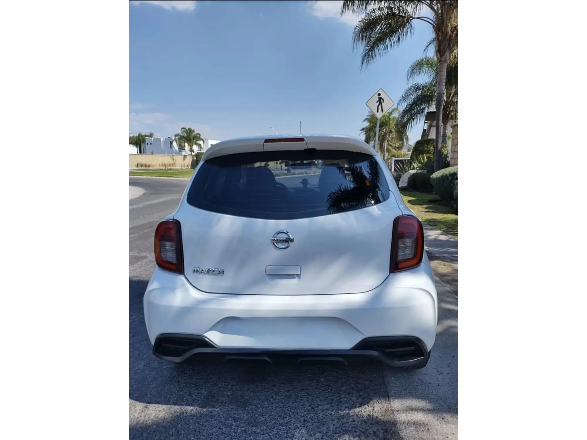 NISSAN MARCH 1.6 SENSE MT 2021 4