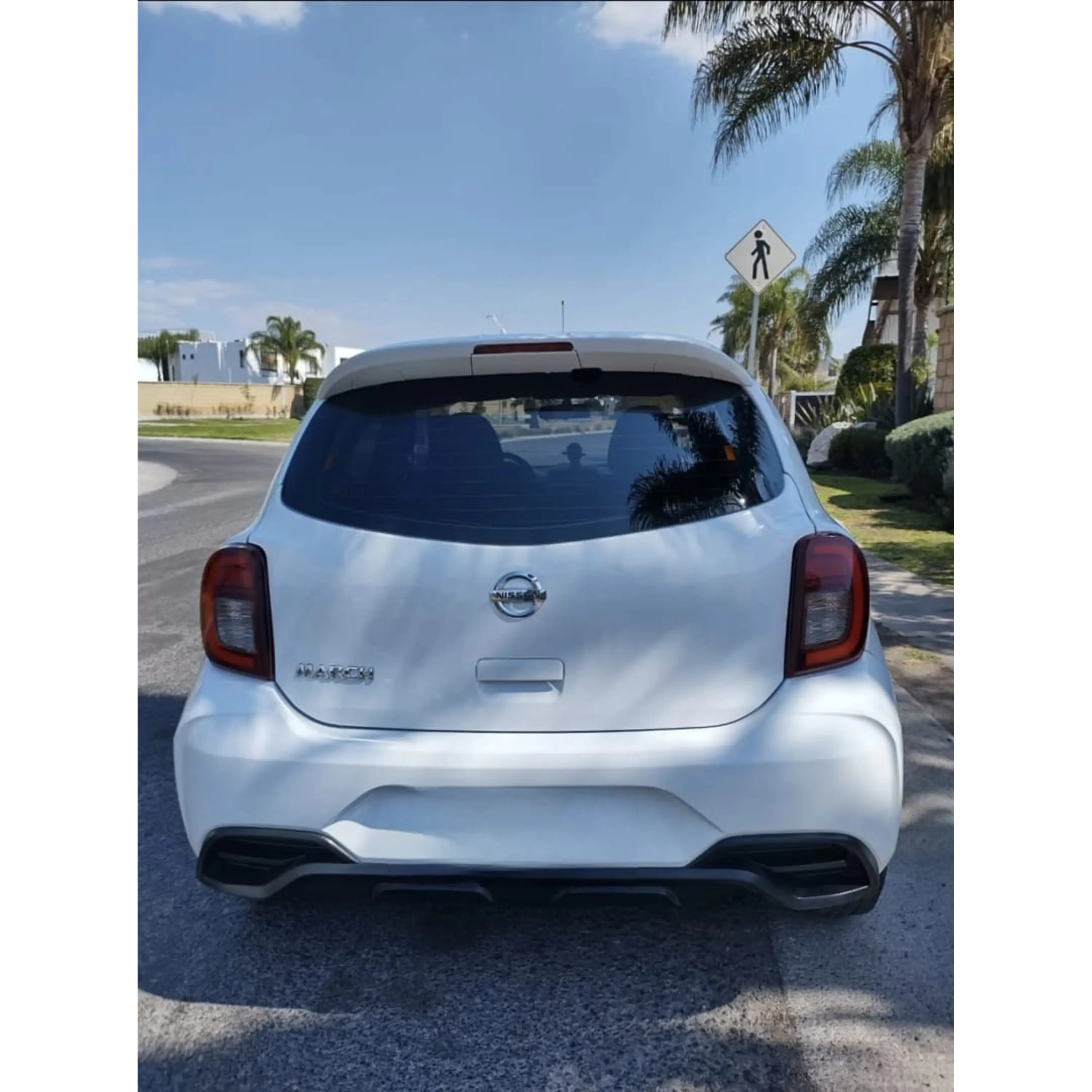 NISSAN MARCH 1.6 SENSE MT 2021 4